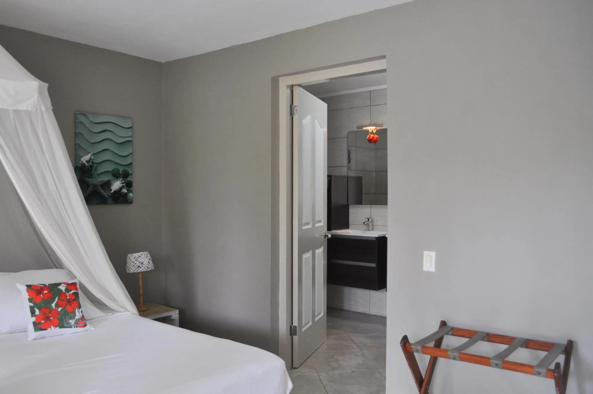 Bedroom, Bed in Hibiscus Beach House