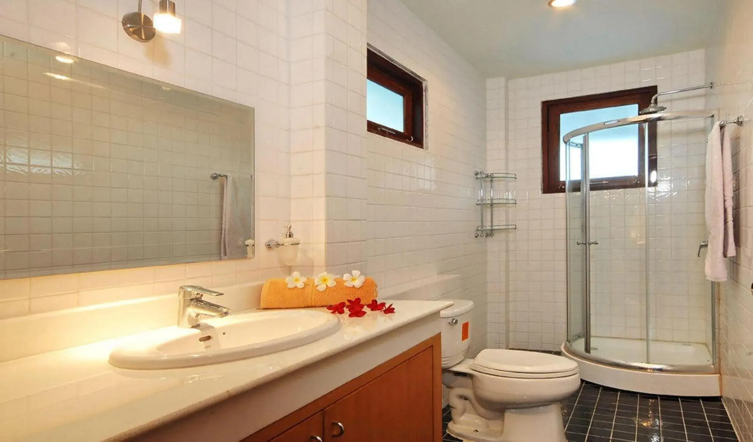 Shower in Paradise Samui Villa - Villa 1 Shower in Paradise Samui Villa - Villa 1