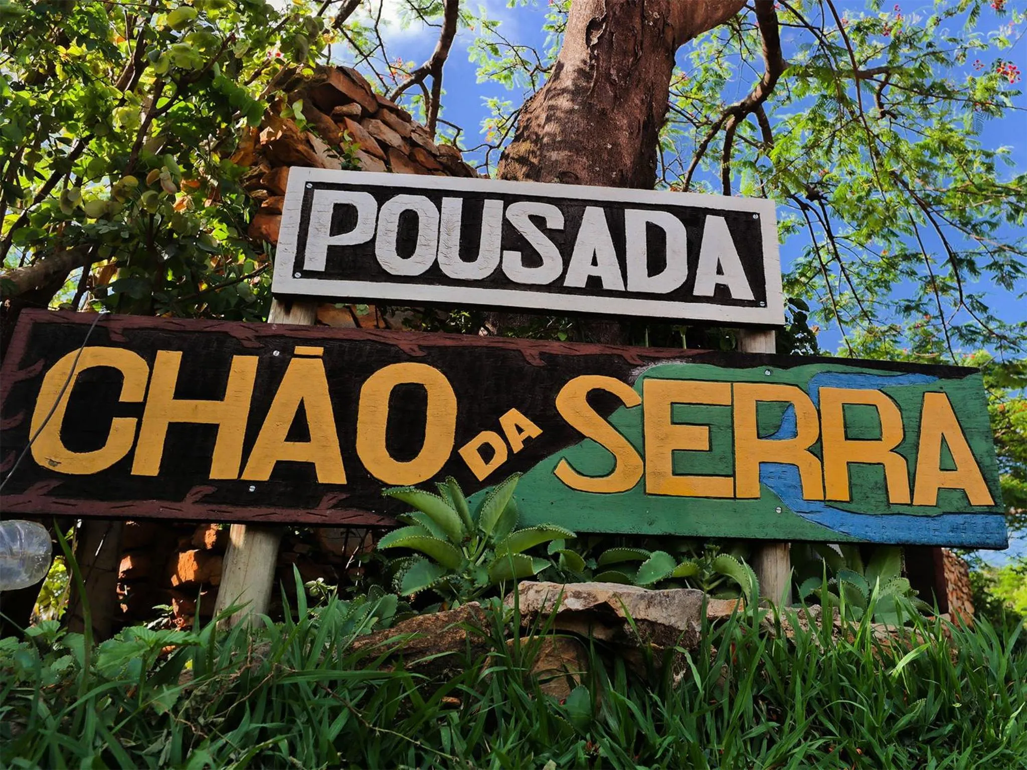 Property logo or sign in Pousada Chão da Serra
