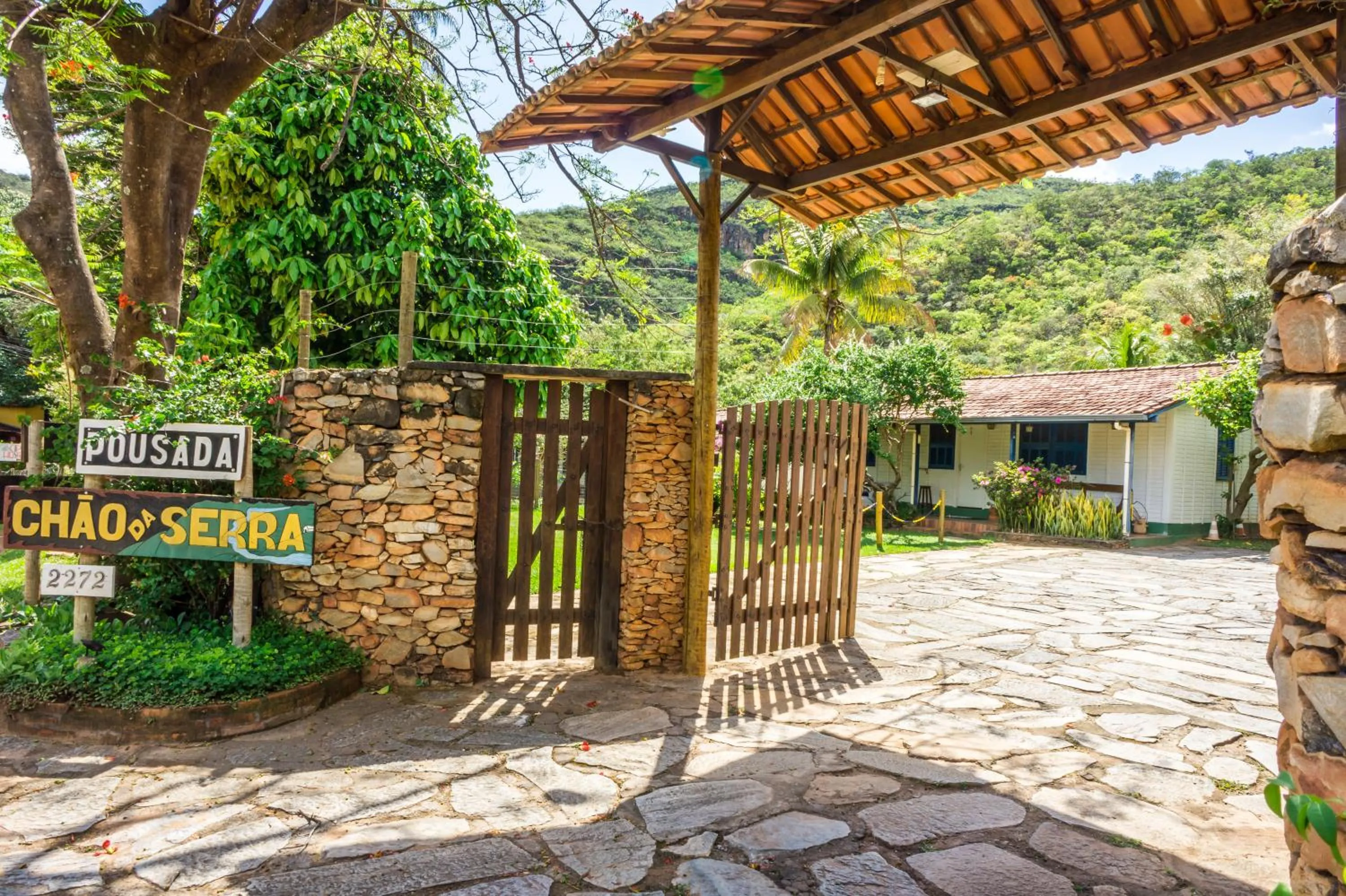 Facade/entrance in Pousada Chão da Serra