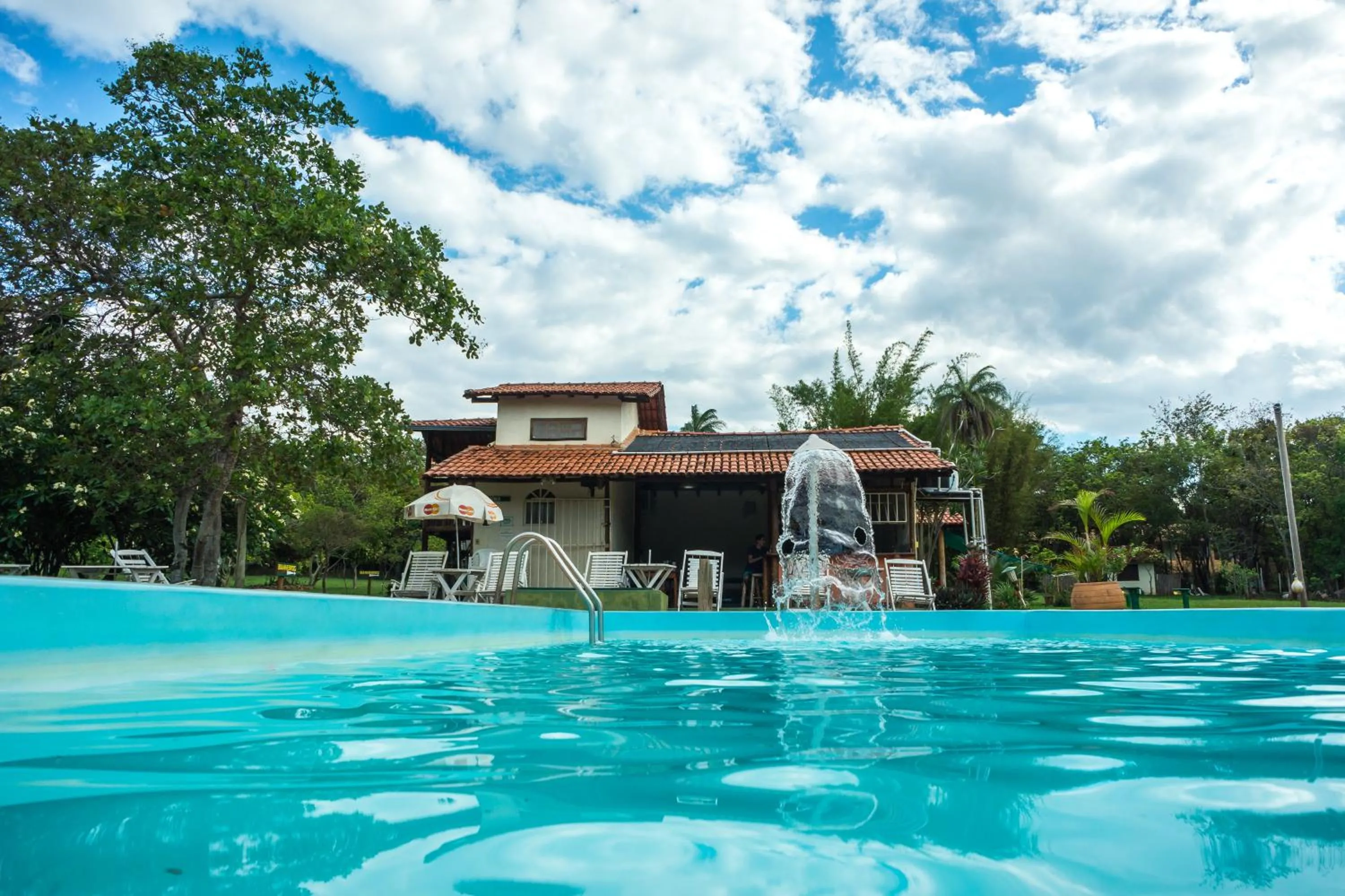 Swimming pool in Pousada Chão da Serra