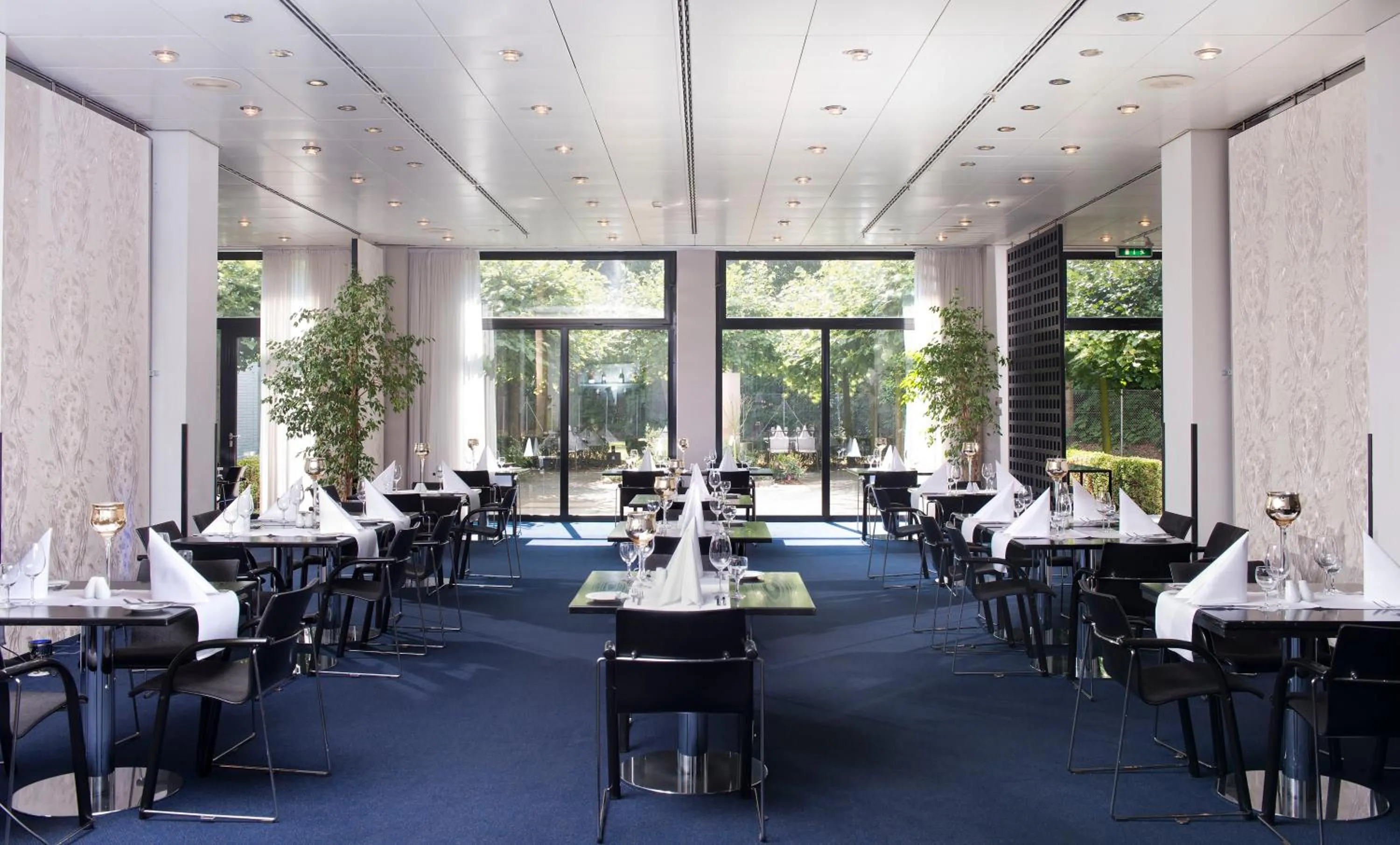 Restaurant/places to eat in Holiday Inn Berlin City-West by IHG