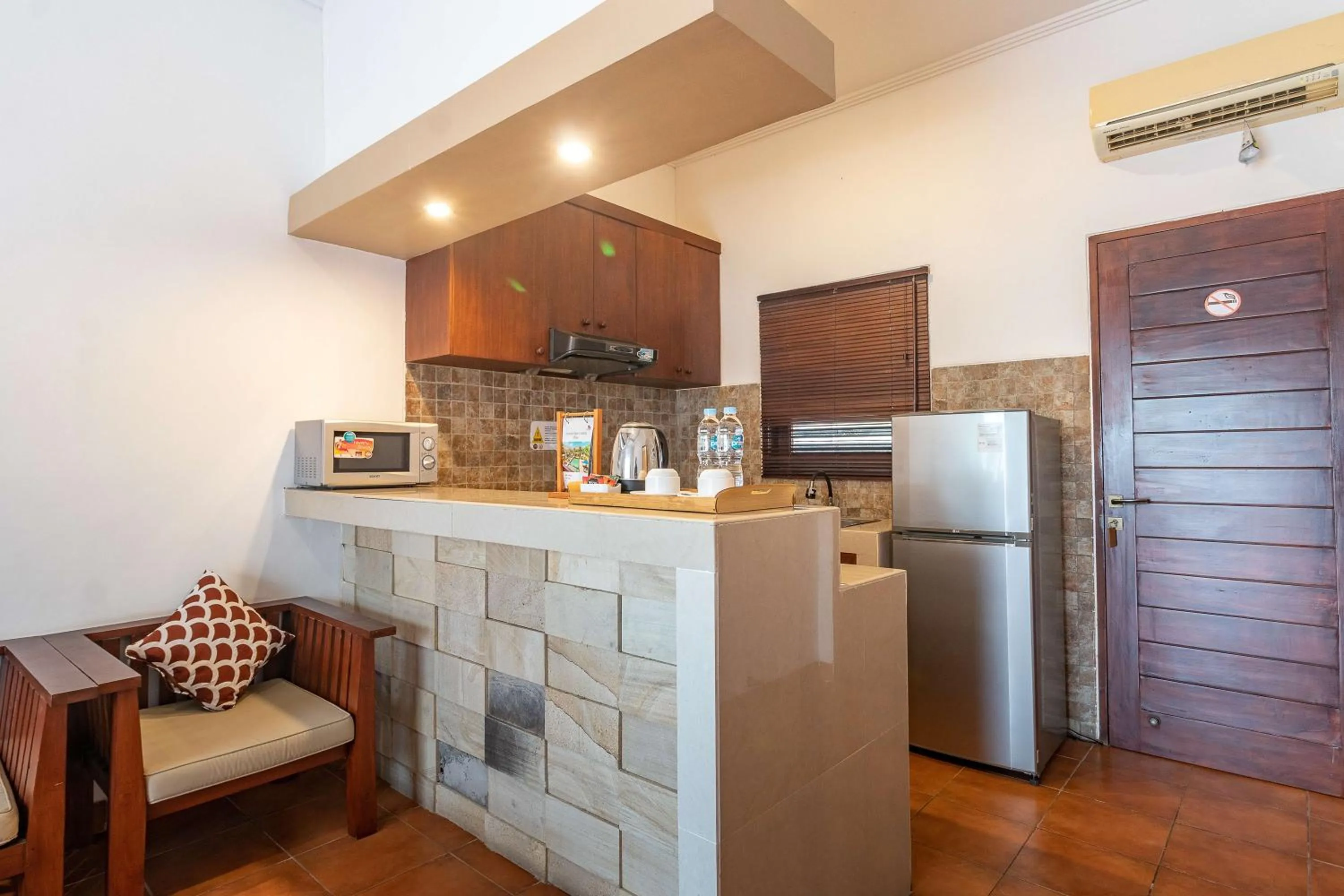 Kitchen or kitchenette in Vidi Boutique Hotel