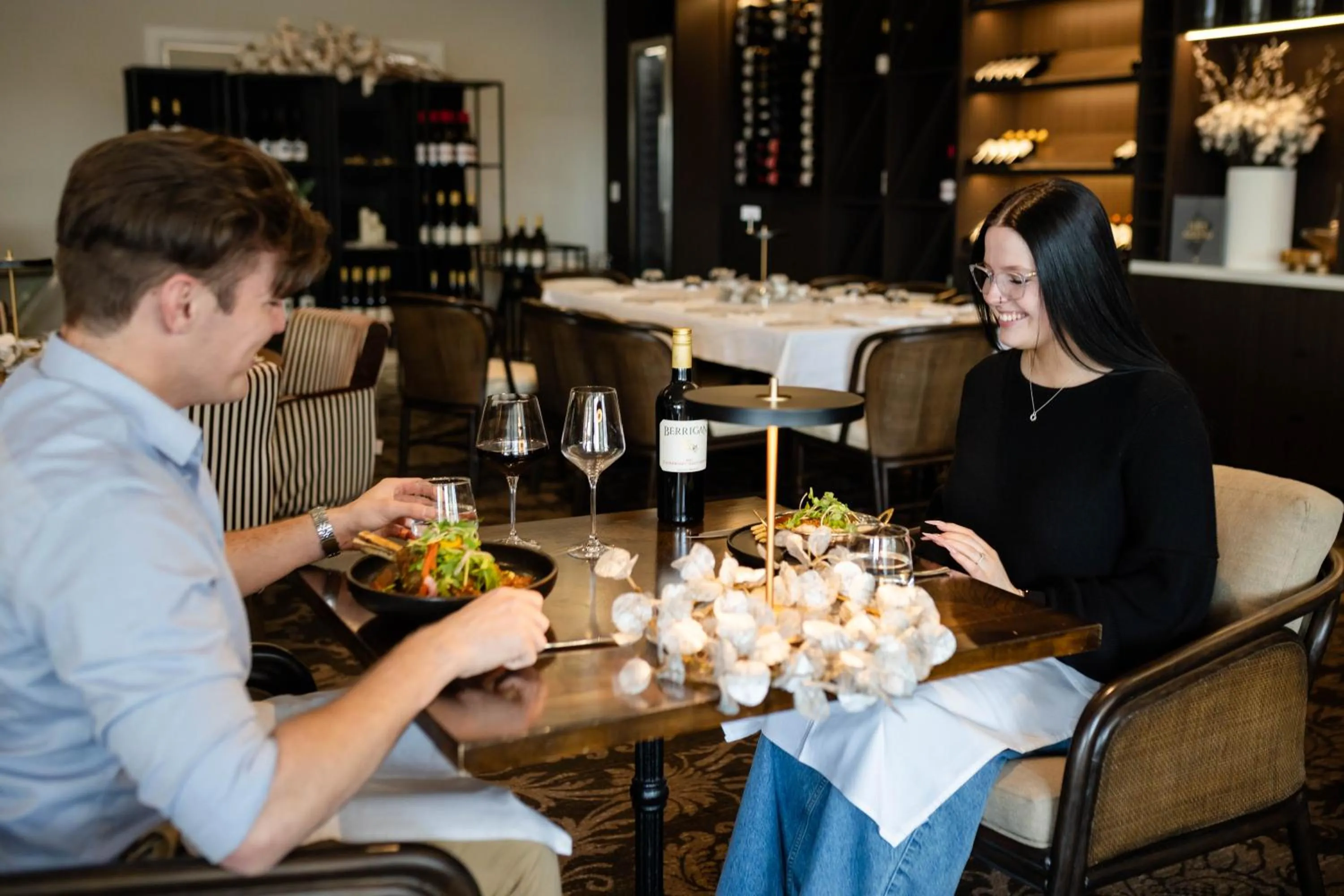 Restaurant/places to eat in International Hotel Wagga Wagga