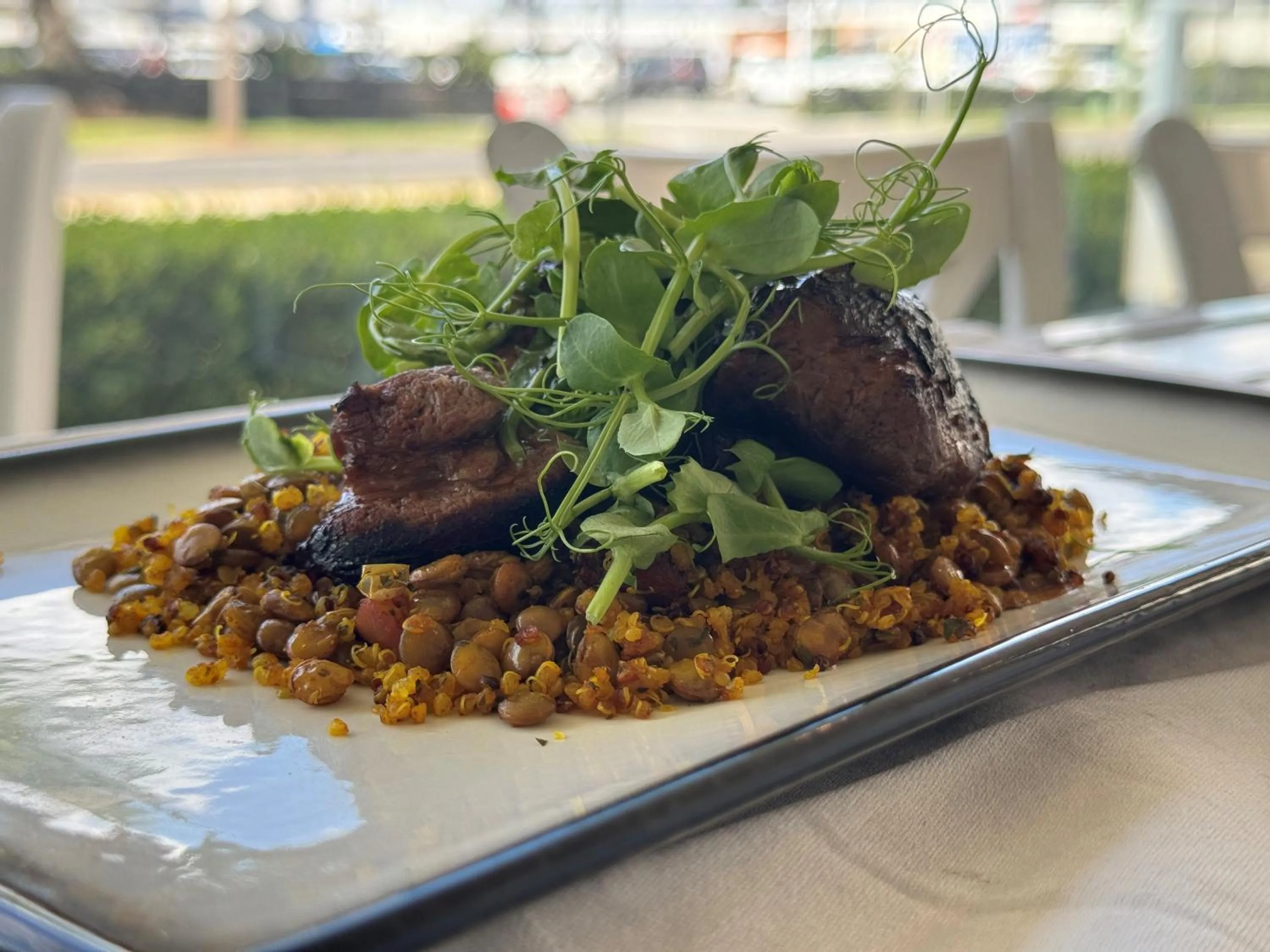 Restaurant/places to eat in International Hotel Wagga Wagga