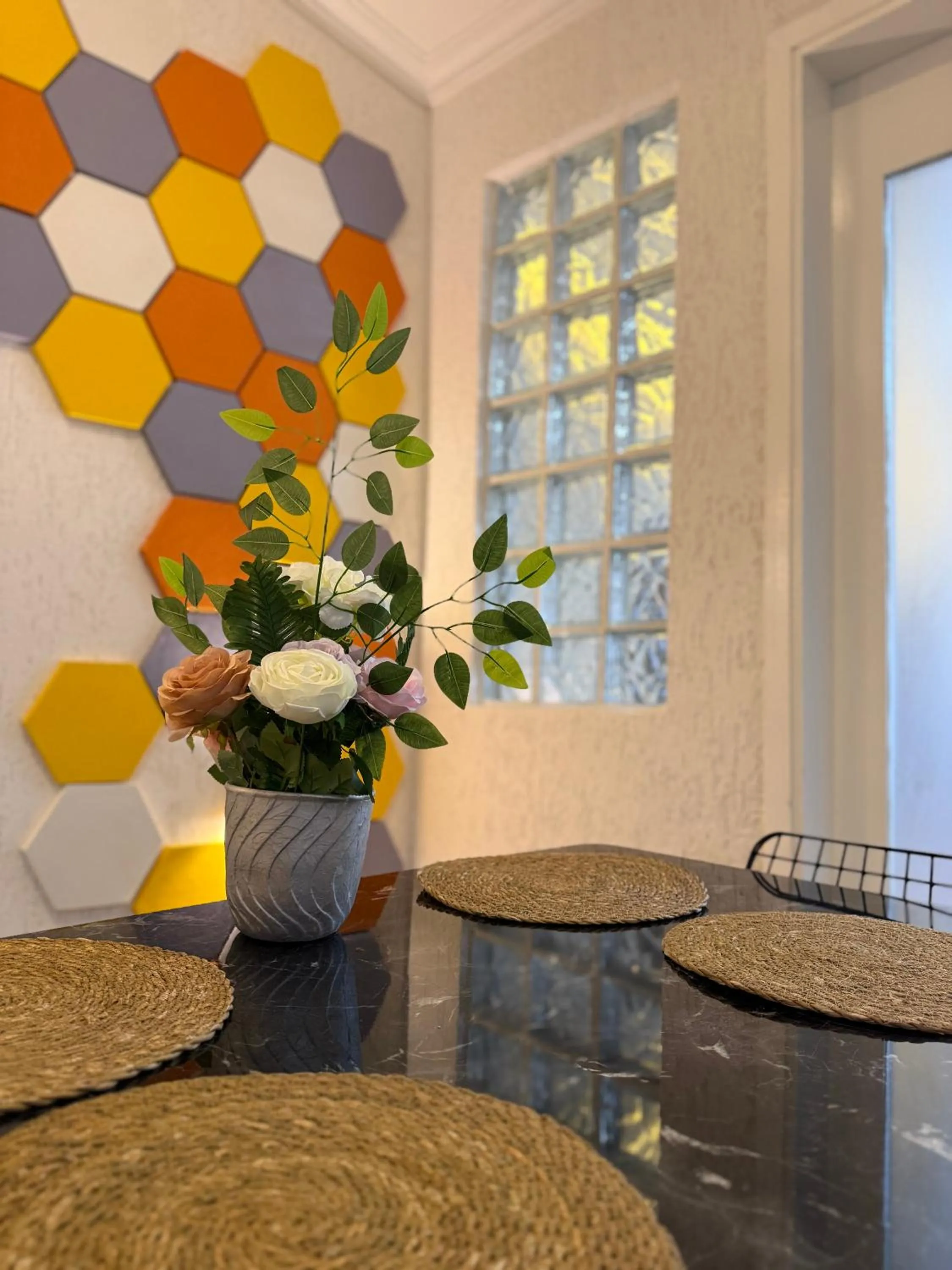 Dining area in GV Suites Galata