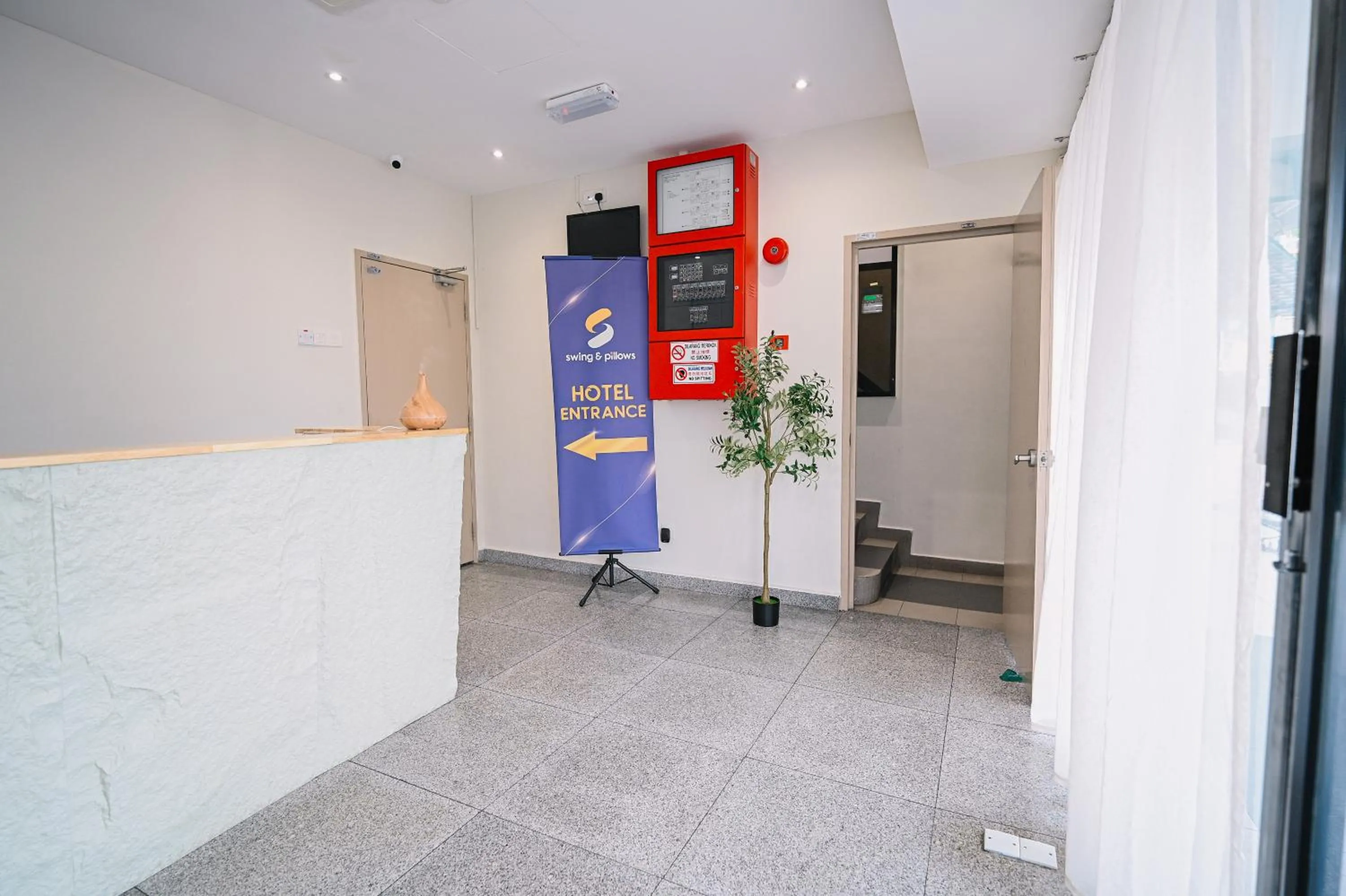 Swing & Pillows - KL Pekeliling formerly known as Swiss Cottage Hotel