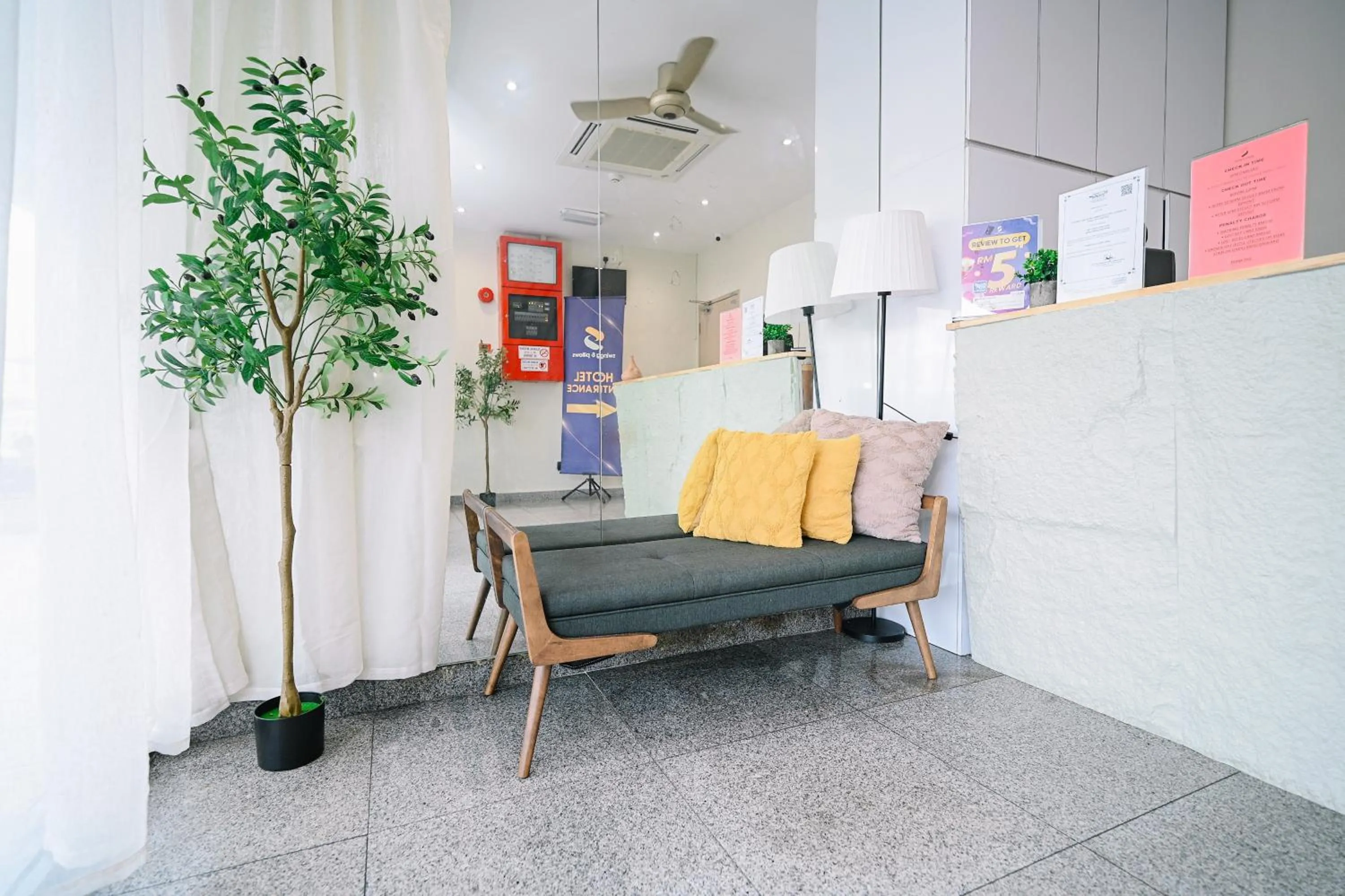 Swing & Pillows - KL Pekeliling formerly known as Swiss Cottage Hotel