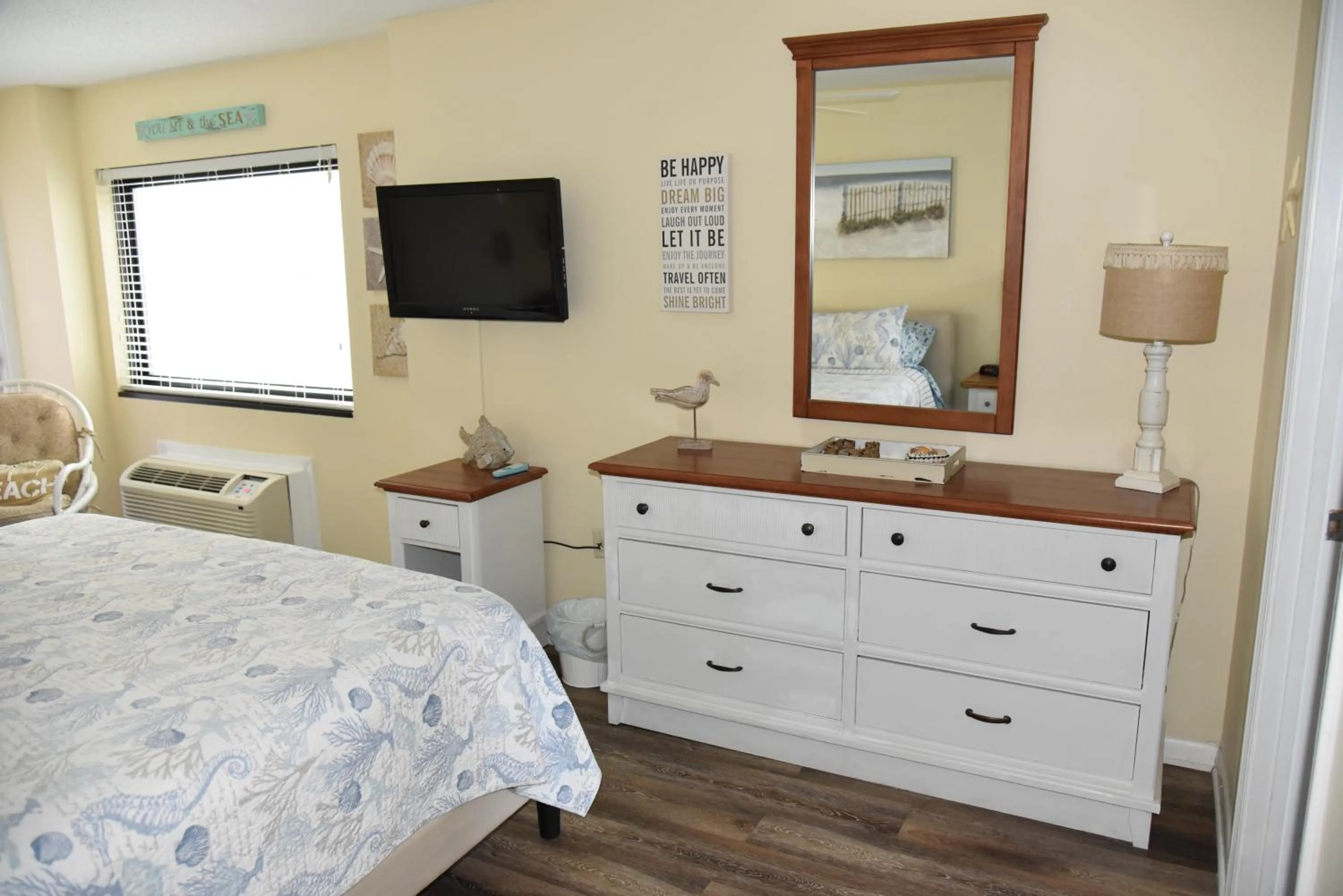 Bed in Ocean Dream Vacation