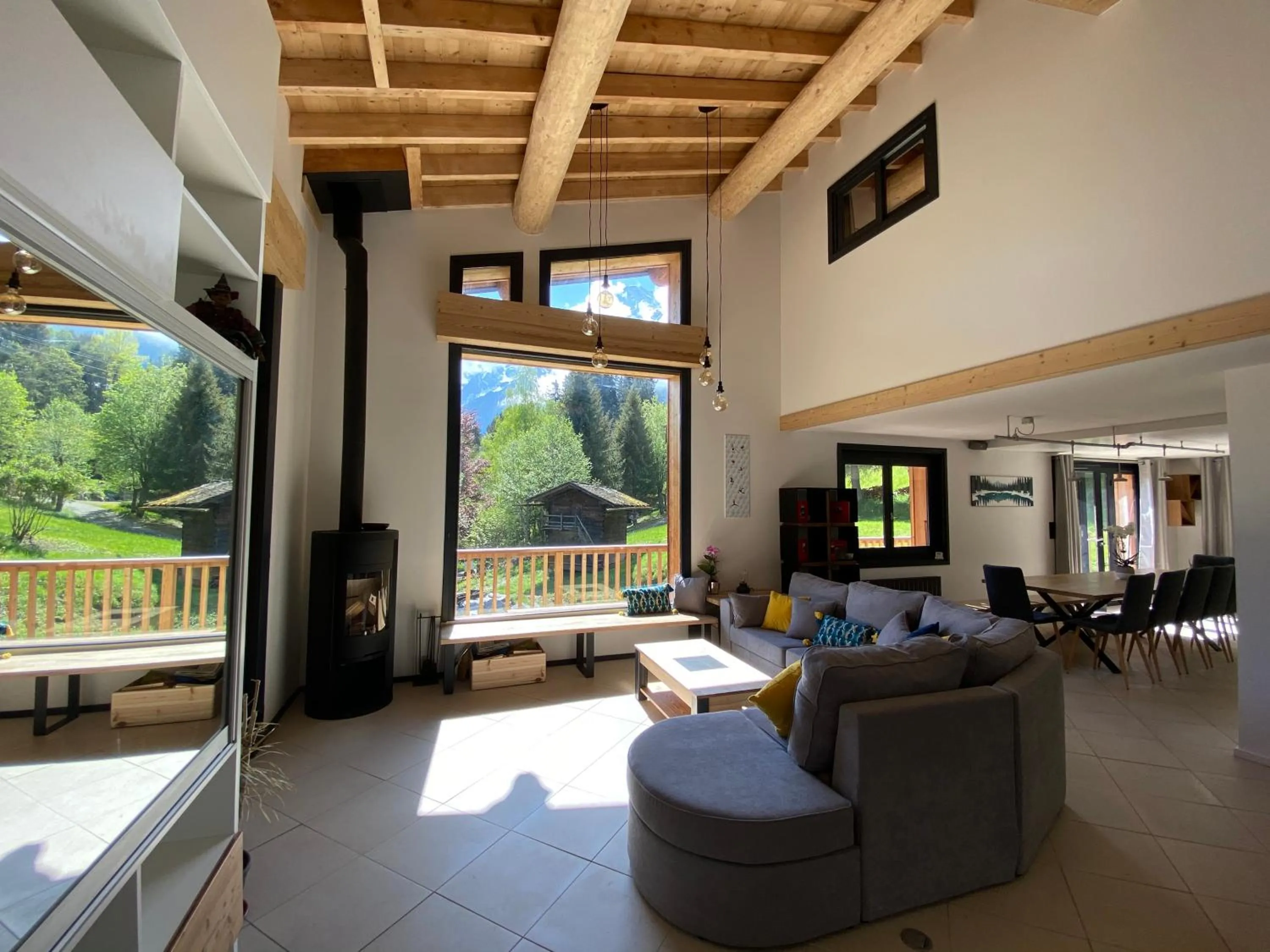 Chalet Mountain Vibes