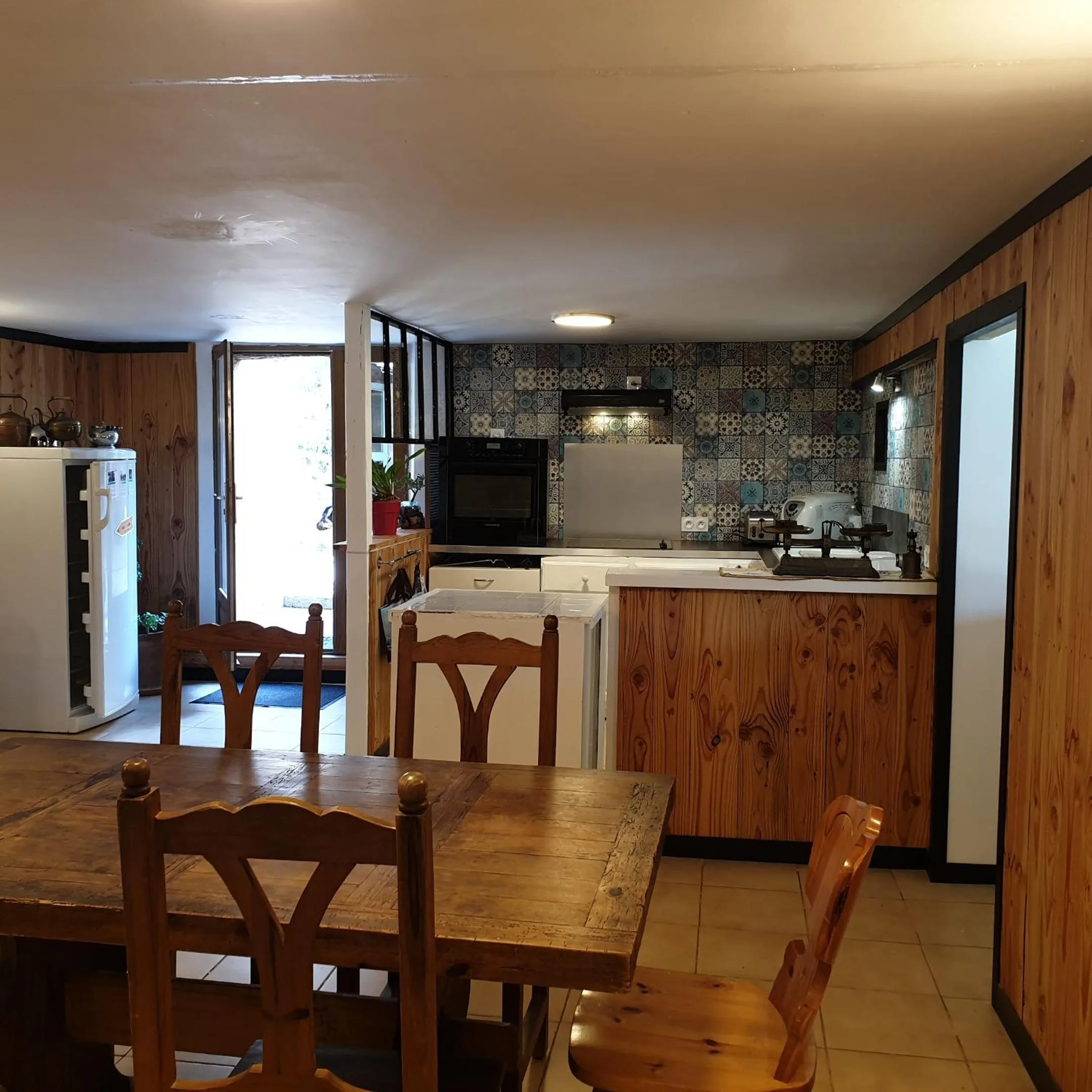Communal kitchen in Mas de Reilhanette