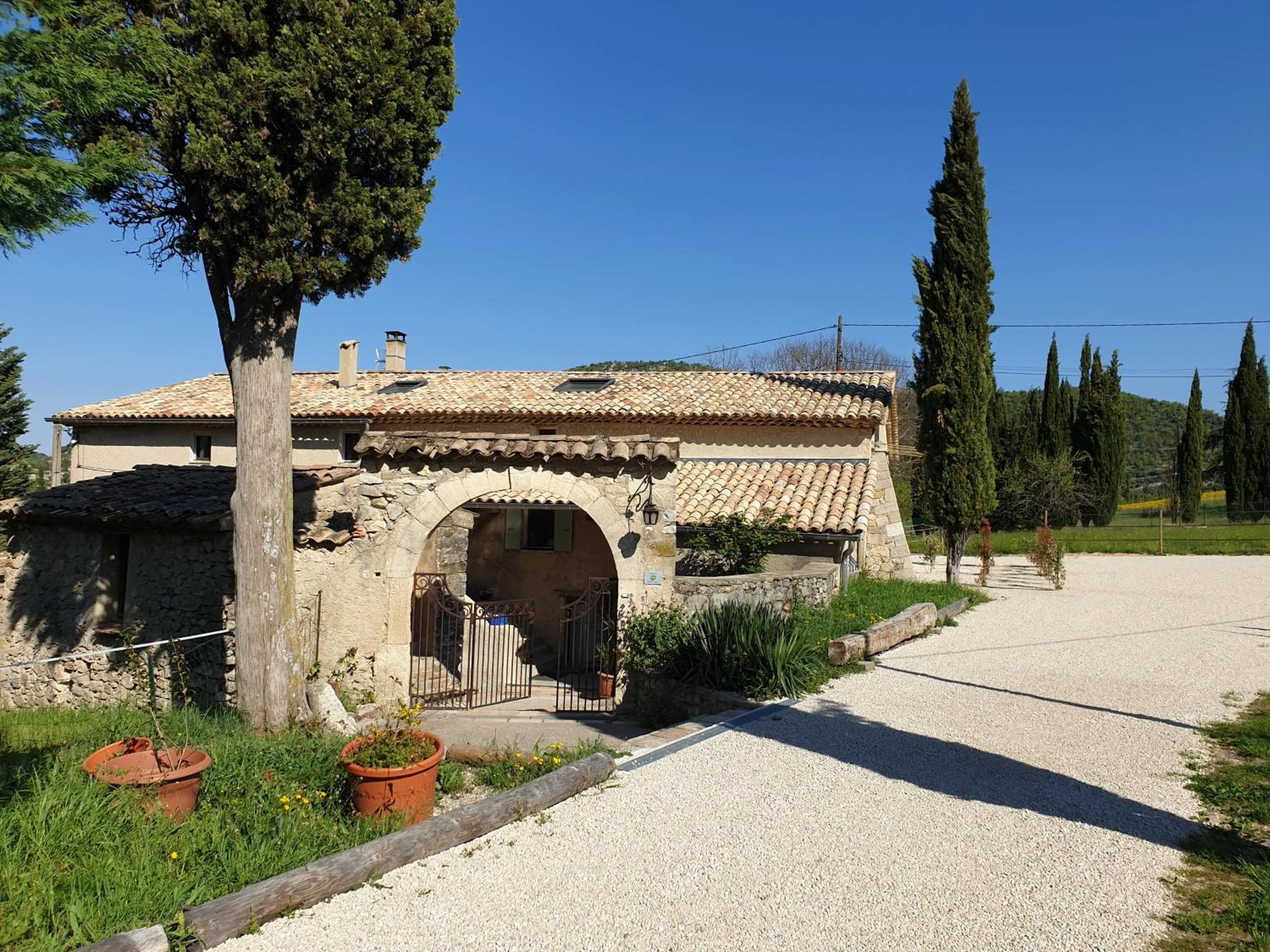 Facade/entrance in Mas de Reilhanette