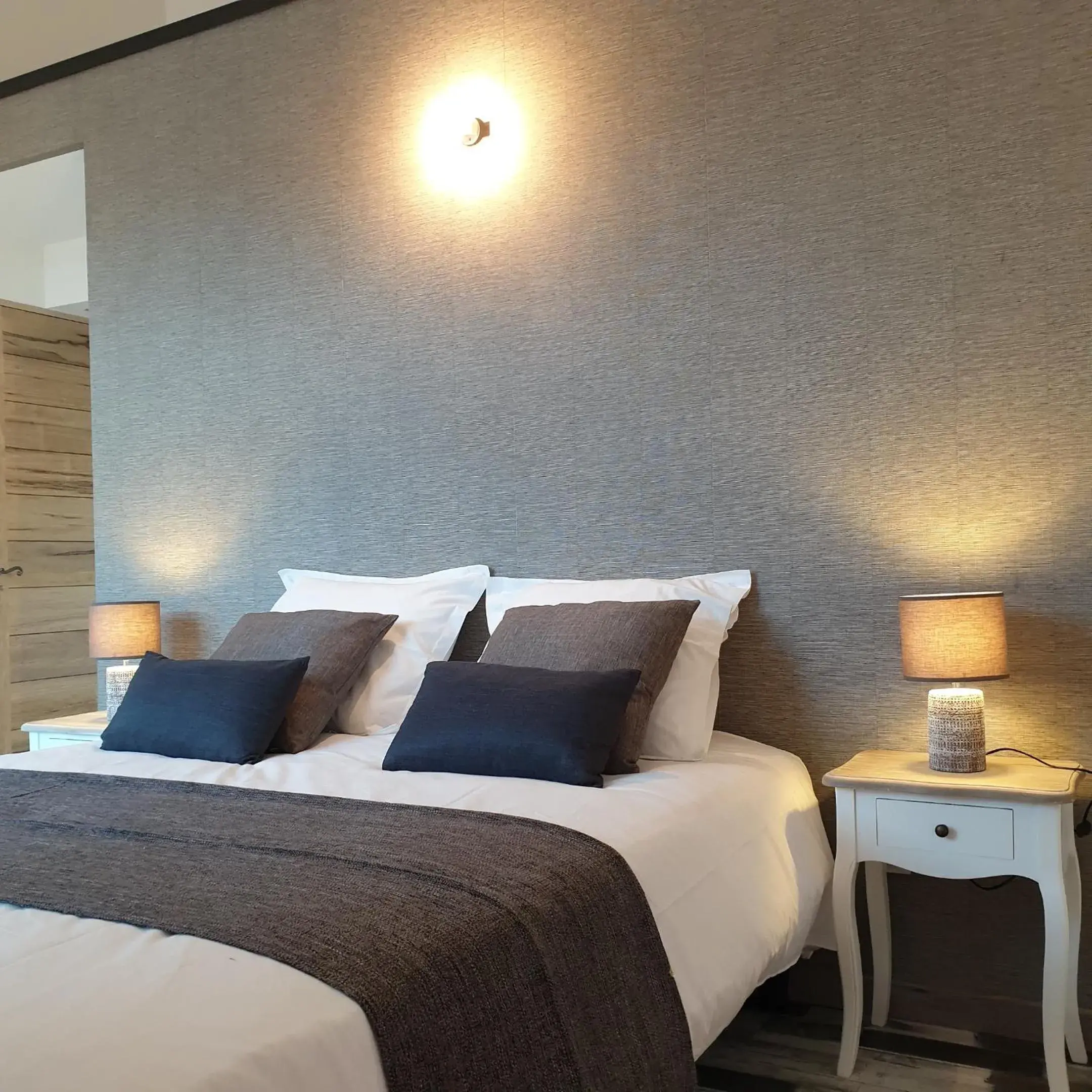 Deluxe Room - single occupancy in Mas de Reilhanette Deluxe Room - single occupancy in Mas de Reilhanette