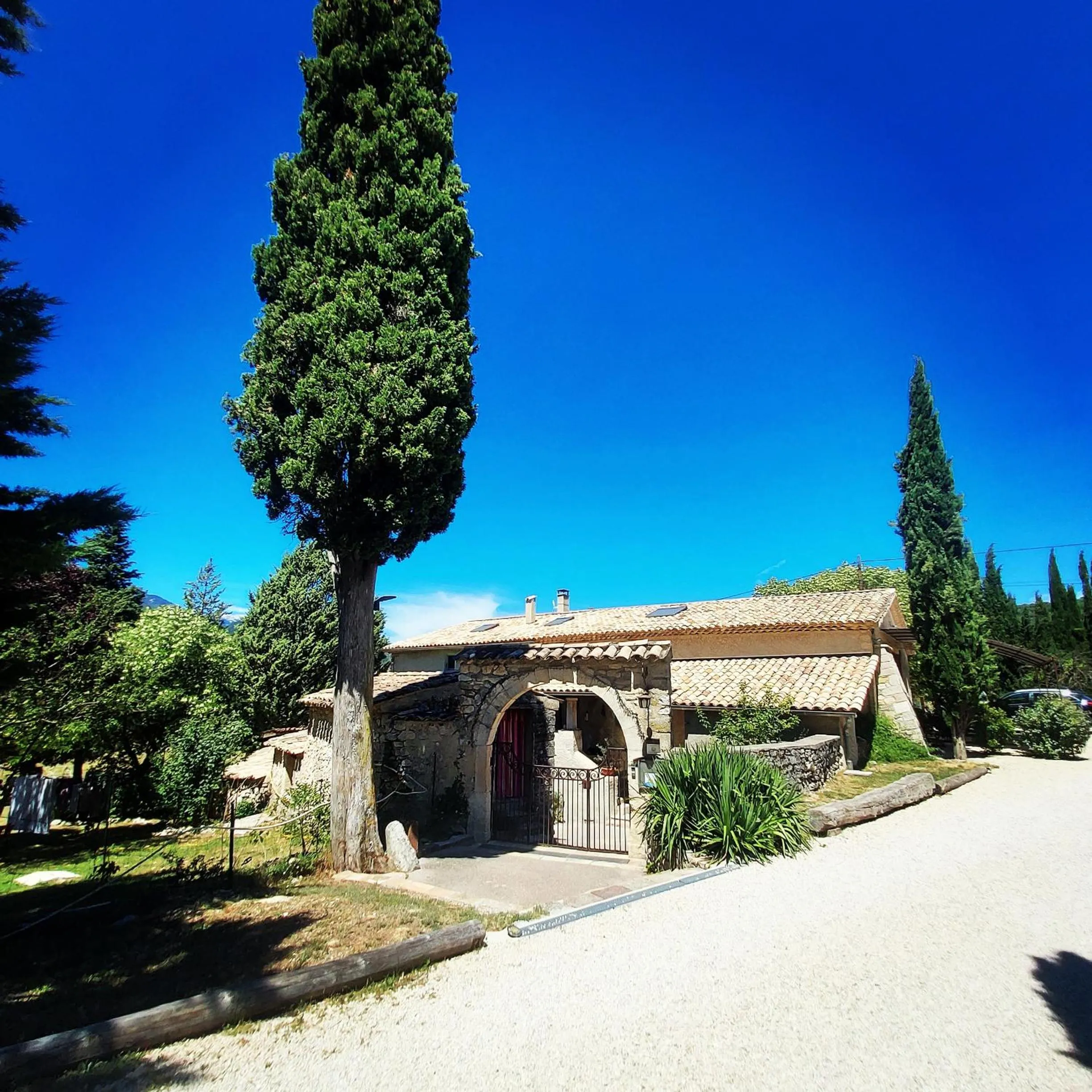 Property building in Mas de Reilhanette