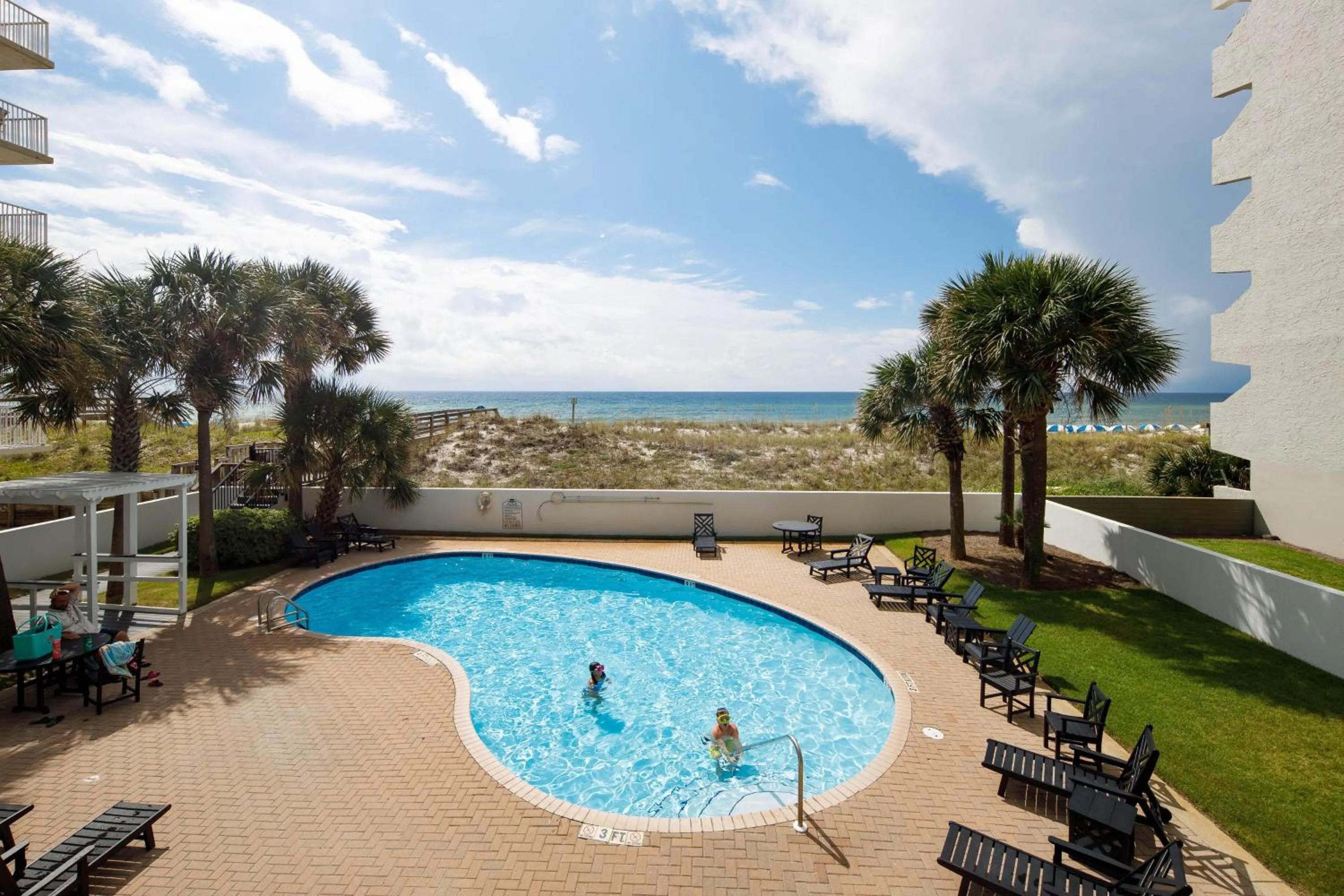 Dune Pointe 201