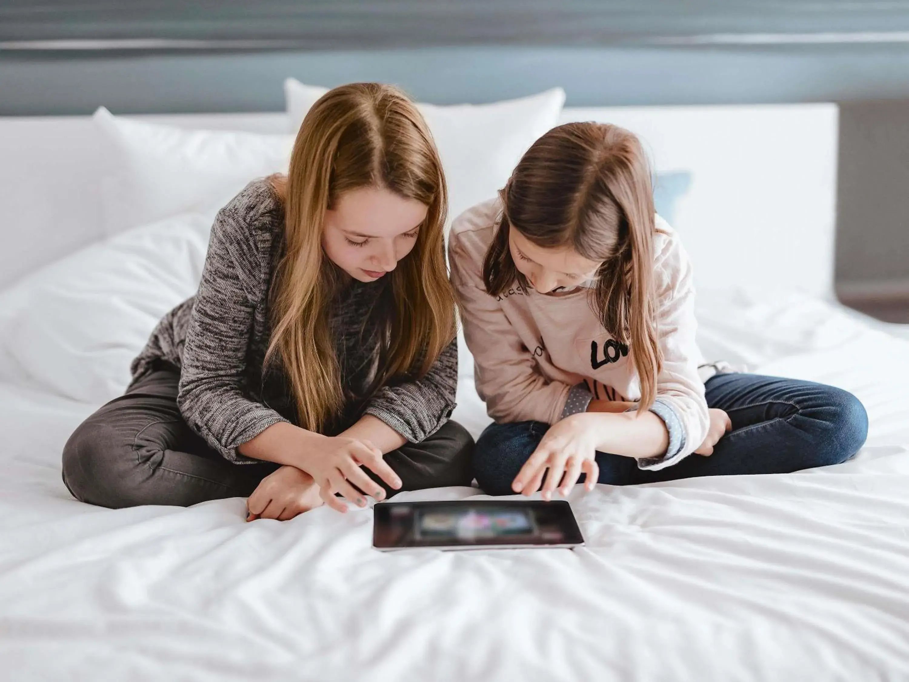 Bedroom, Bed in ibis Hotel Düsseldorf Hauptbahnhof Bedroom, Bed in ibis Hotel Düsseldorf Hauptbahnhof