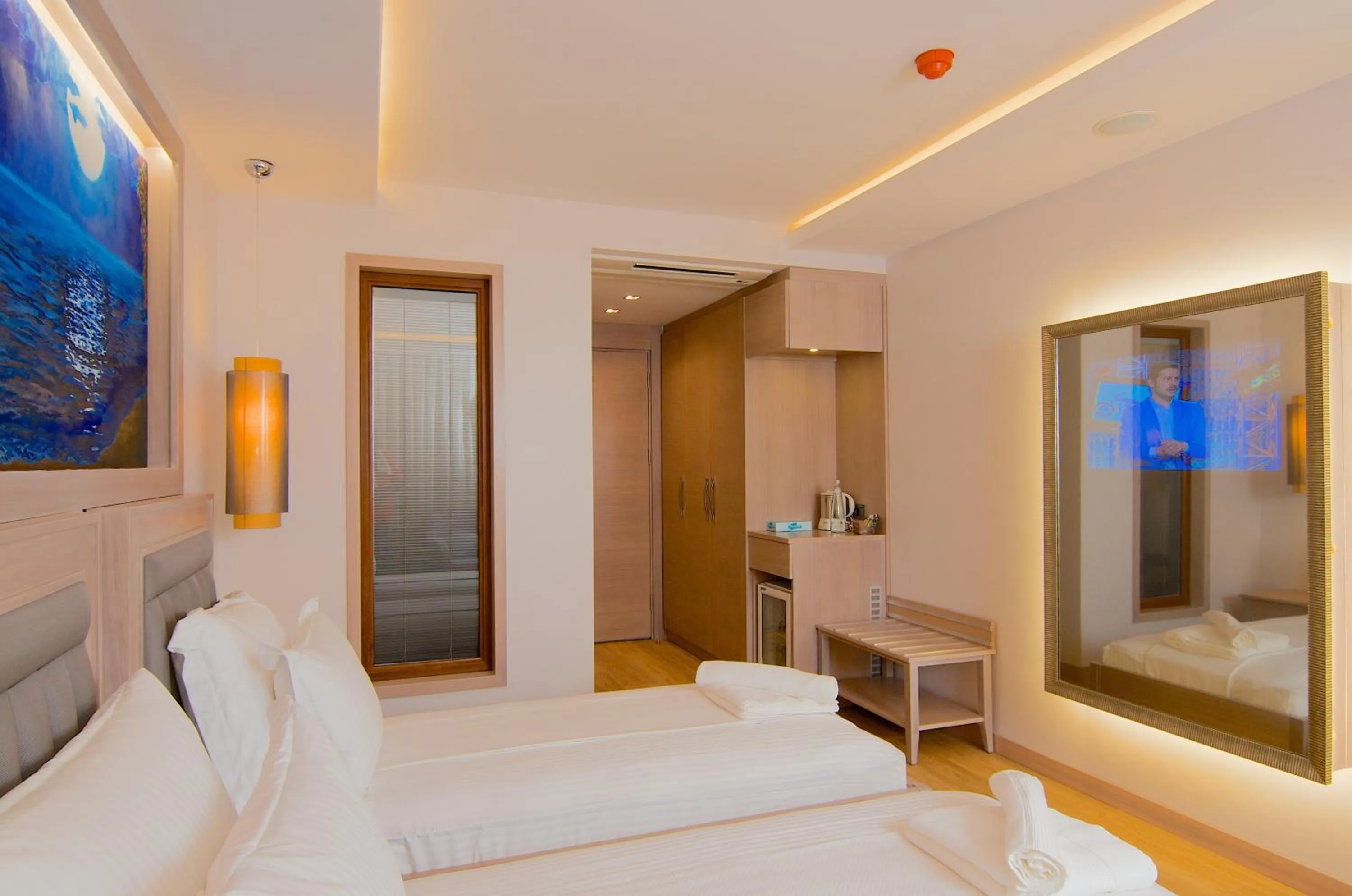 Photo of the whole room, Bed in Marisol Boutique Hotel