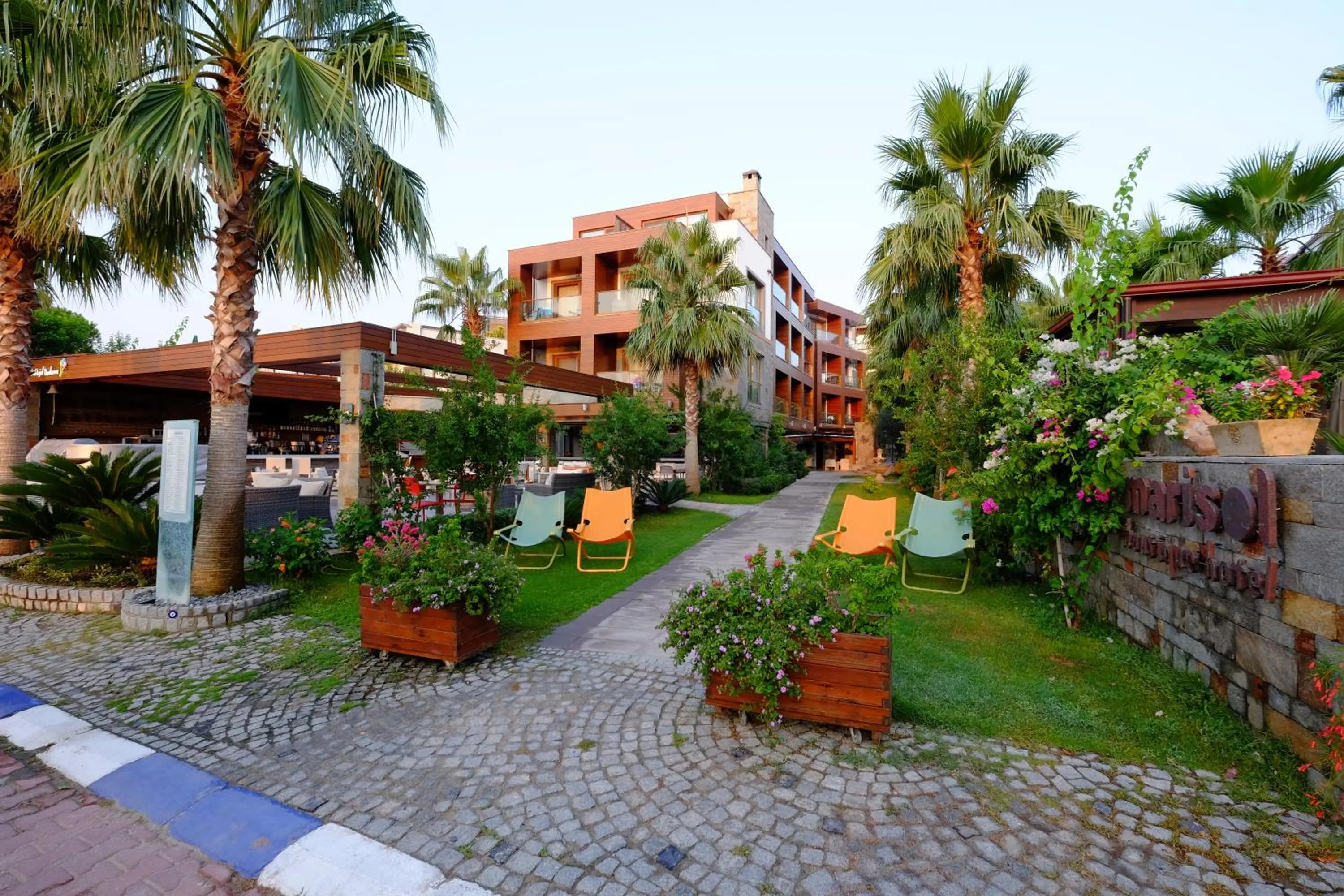 Facade/entrance in Marisol Boutique Hotel