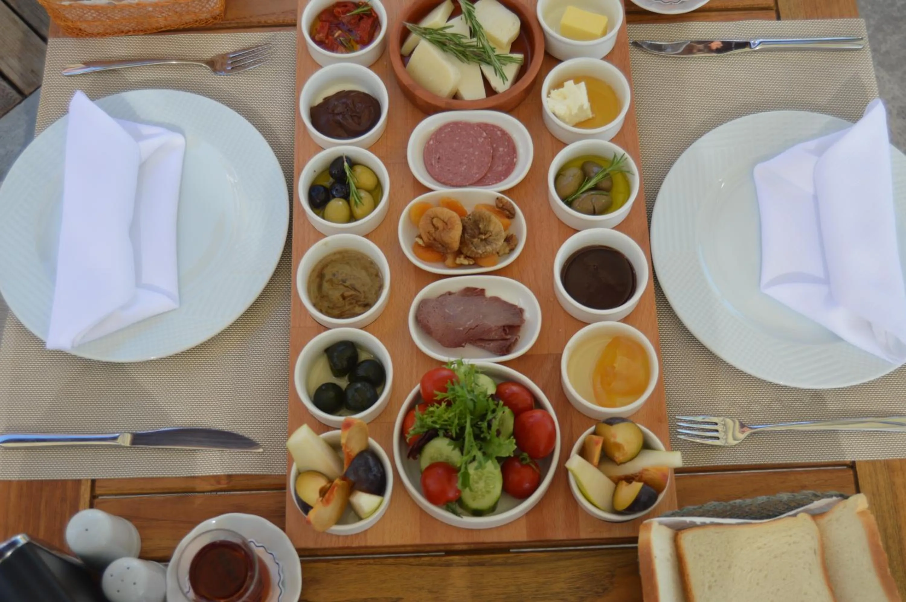 Restaurant/places to eat in Marisol Boutique Hotel