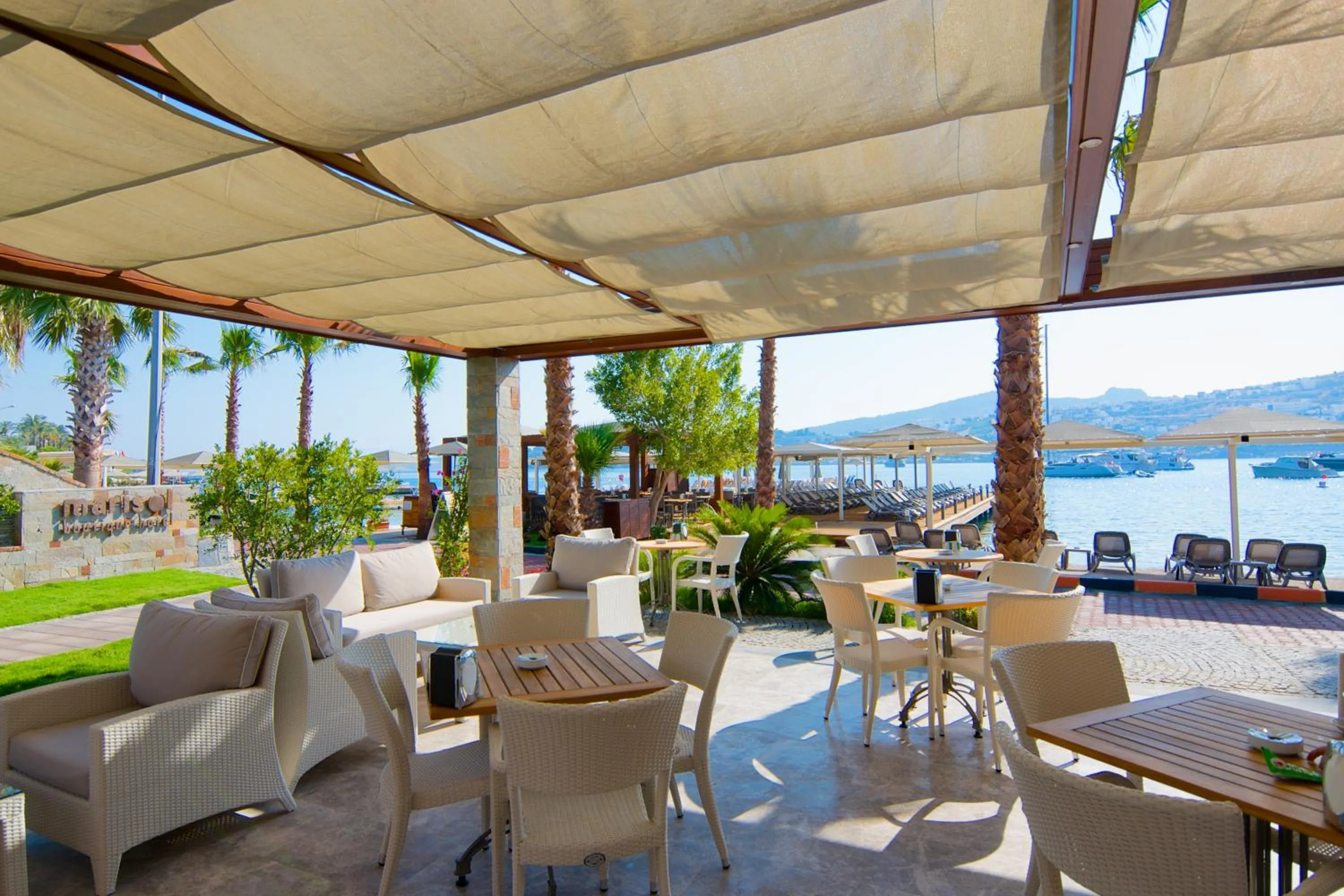 Restaurant/places to eat in Marisol Boutique Hotel