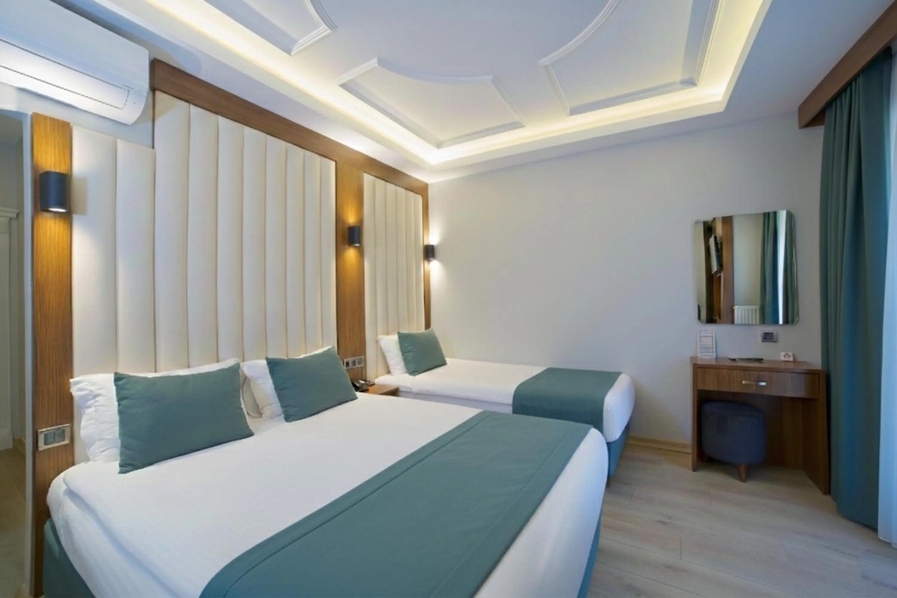 Photo of the whole room, Bed in Hotel Black Tulip