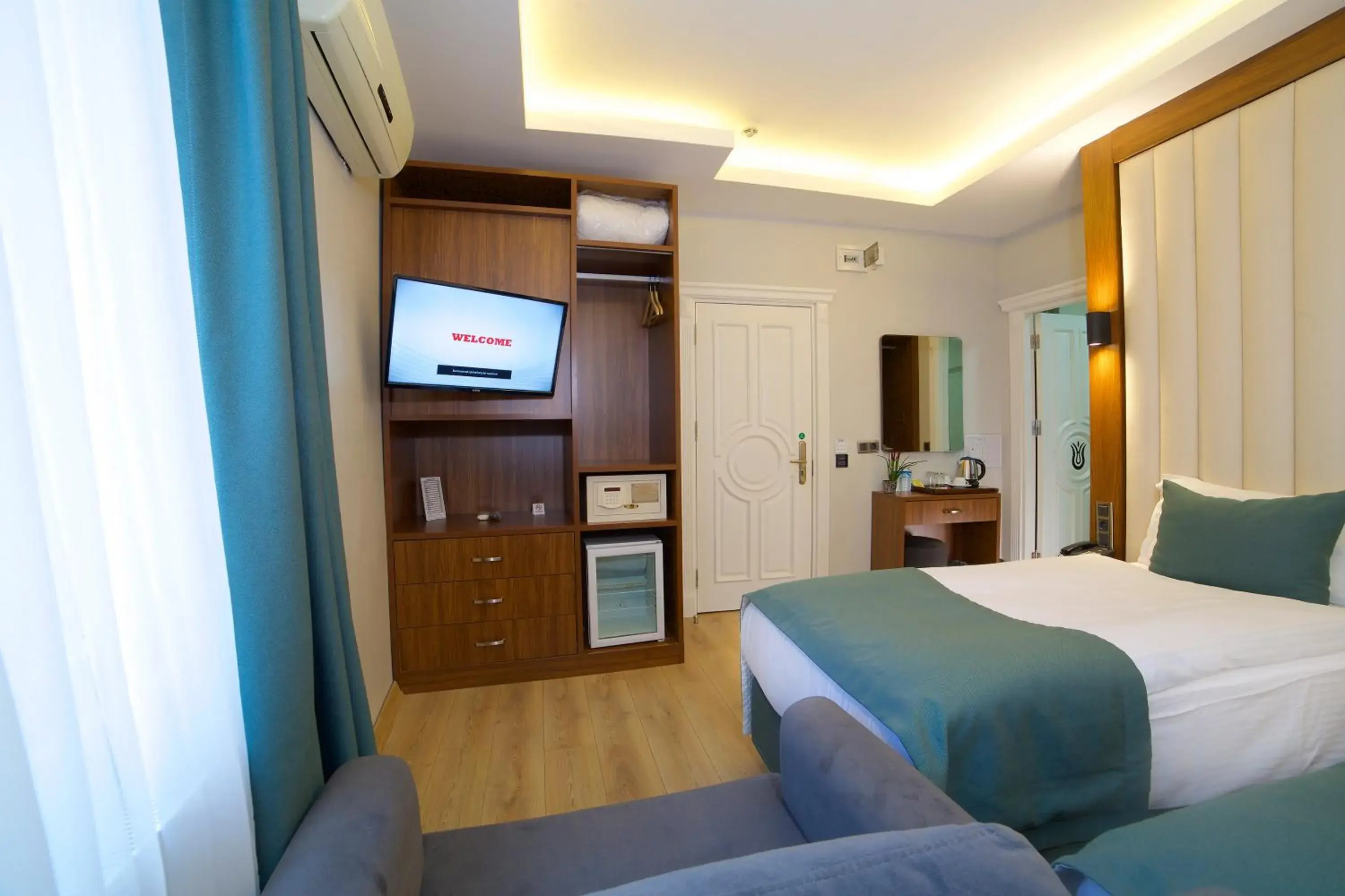 Photo of the whole room, Bed in Hotel Black Tulip Photo of the whole room, Bed in Hotel Black Tulip