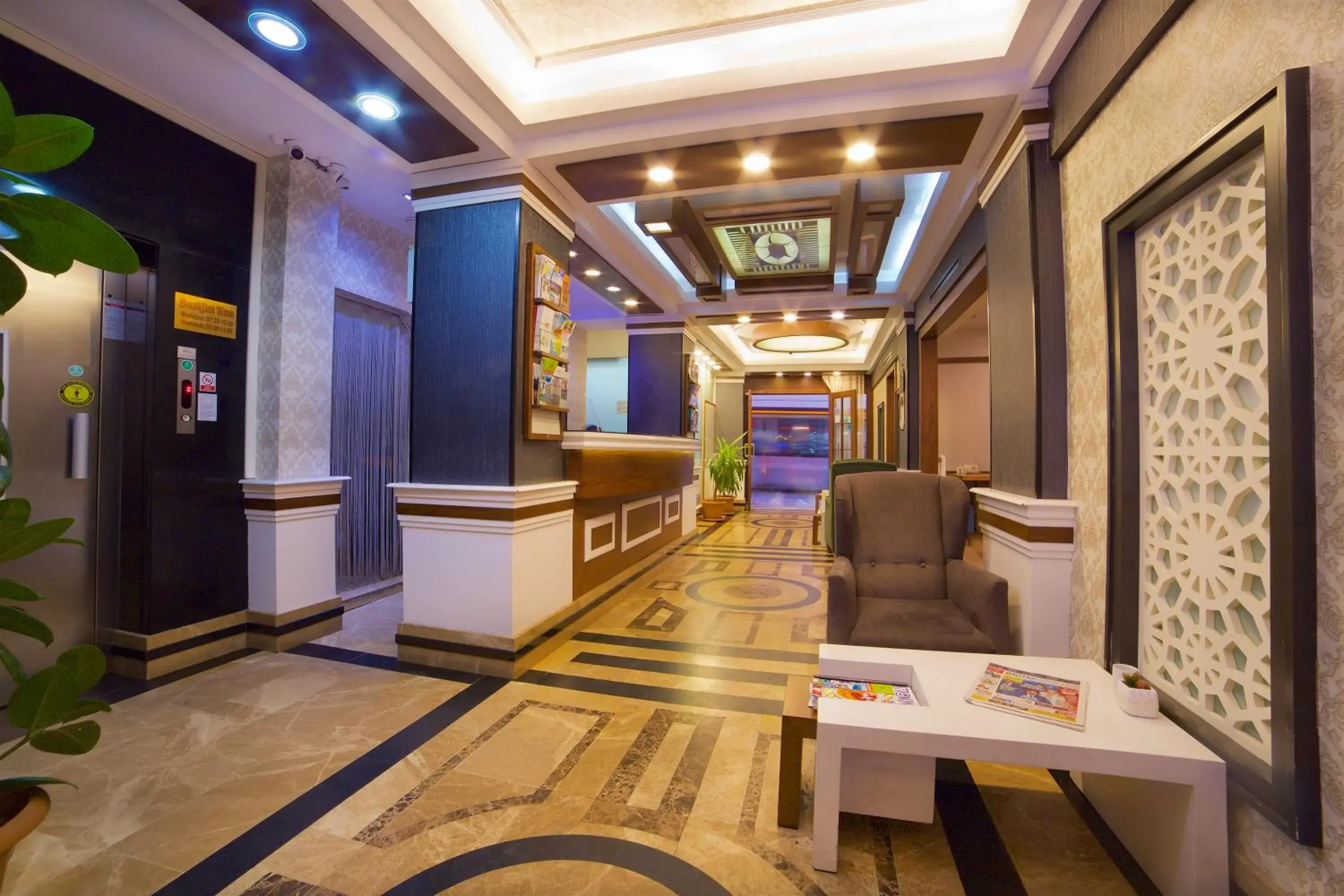 Lobby or reception in Hotel Black Tulip Lobby or reception in Hotel Black Tulip