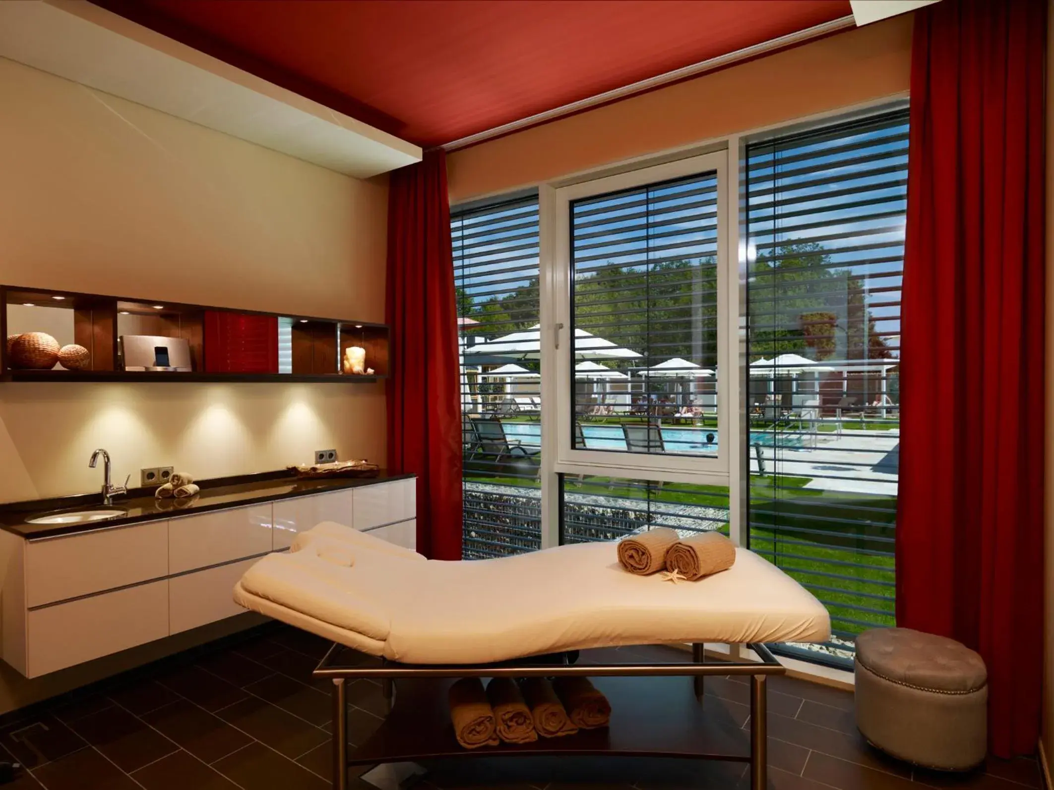 Spa and wellness centre/facilities in Land & Golf Hotel Stromberg Spa and wellness centre/facilities in Land & Golf Hotel Stromberg
