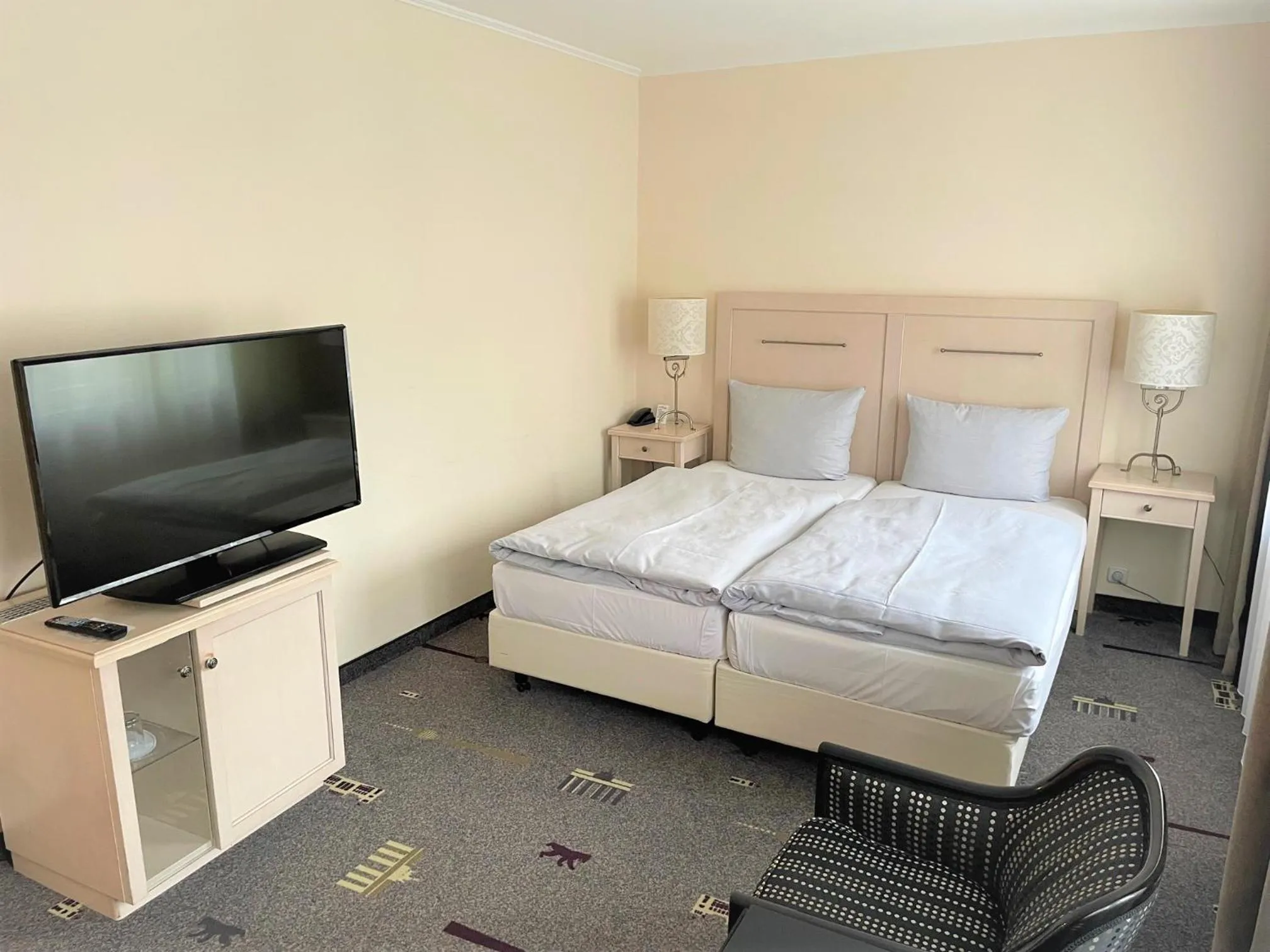 Photo of the whole room, Bed in Park Hotel am Berliner Tor