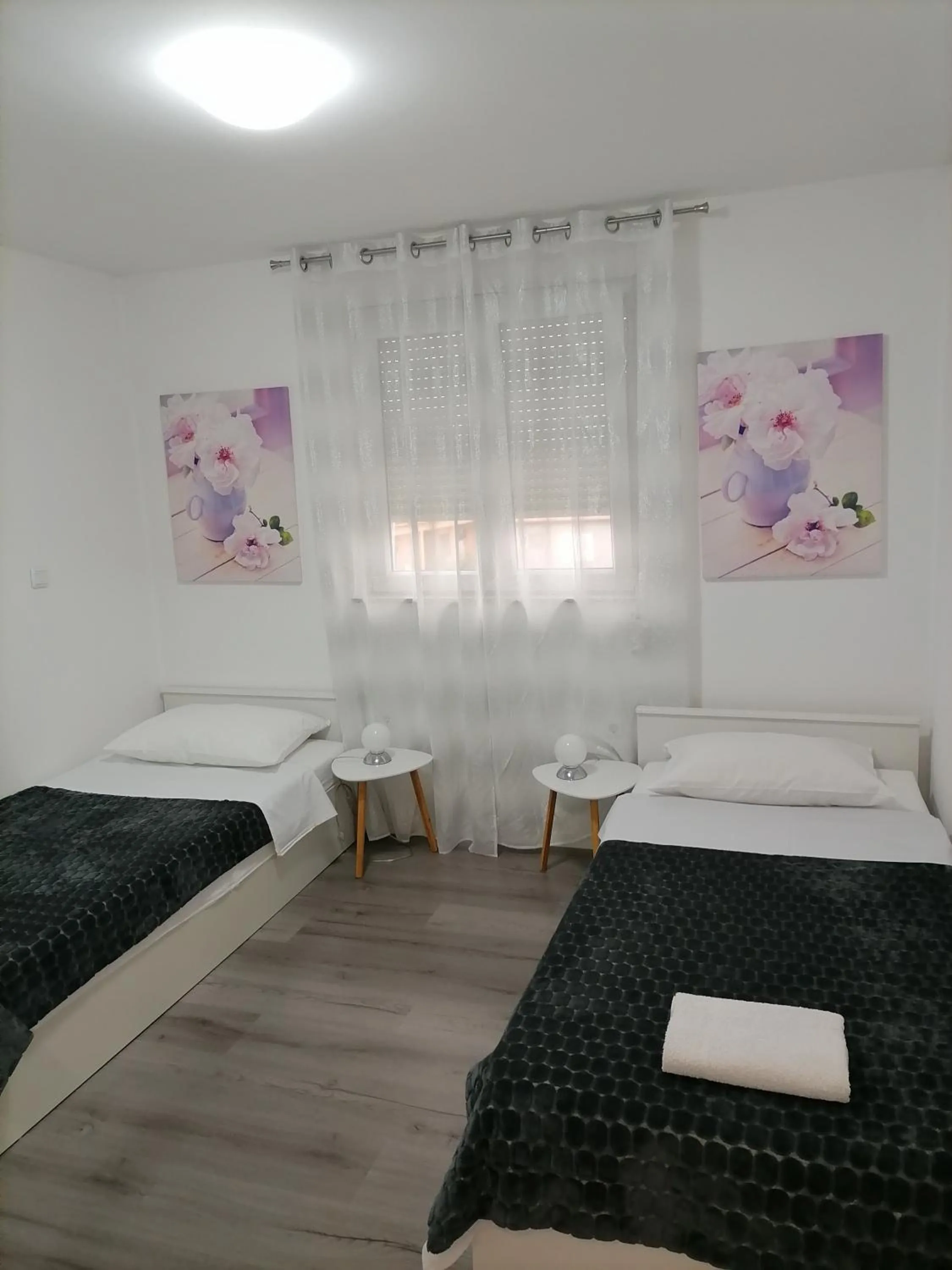 Bed in Apartments Stars