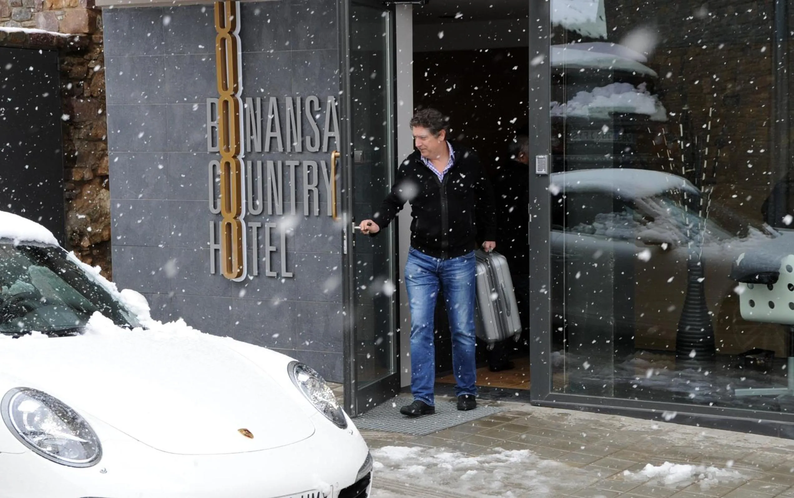 Winter in Bonansa Country Hotel