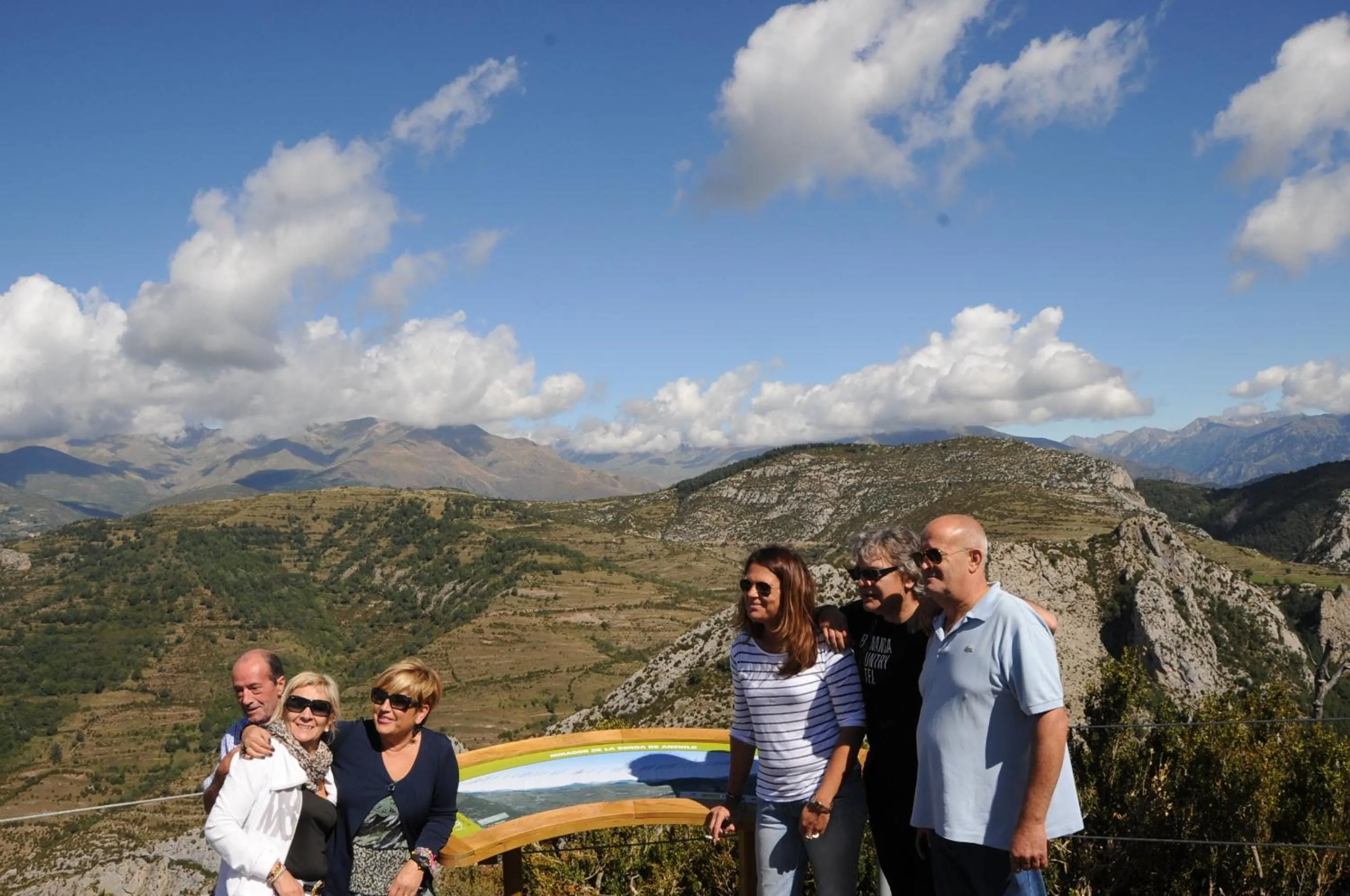 Hiking in Bonansa Country Hotel