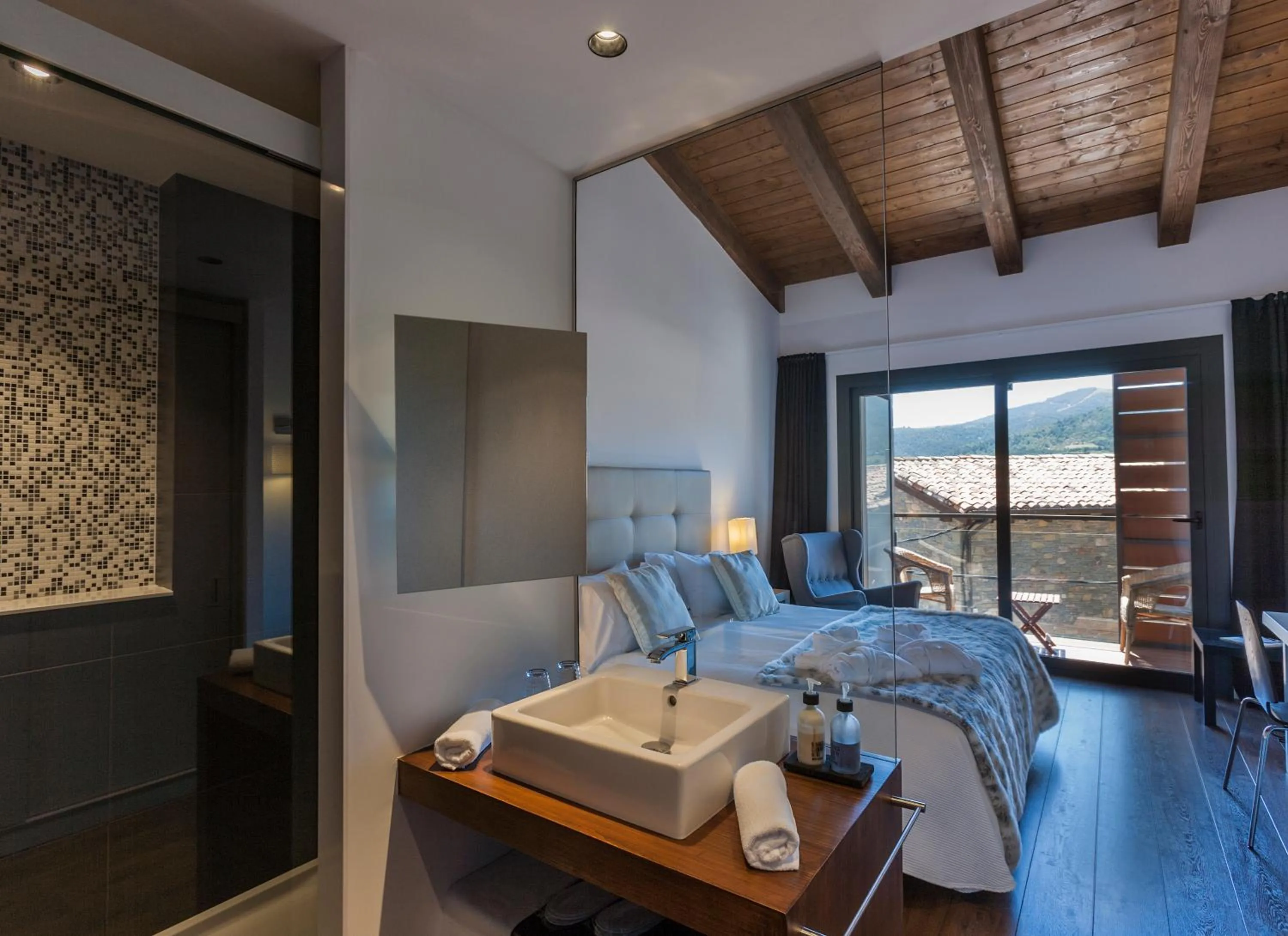 Day, Bed in Bonansa Country Hotel