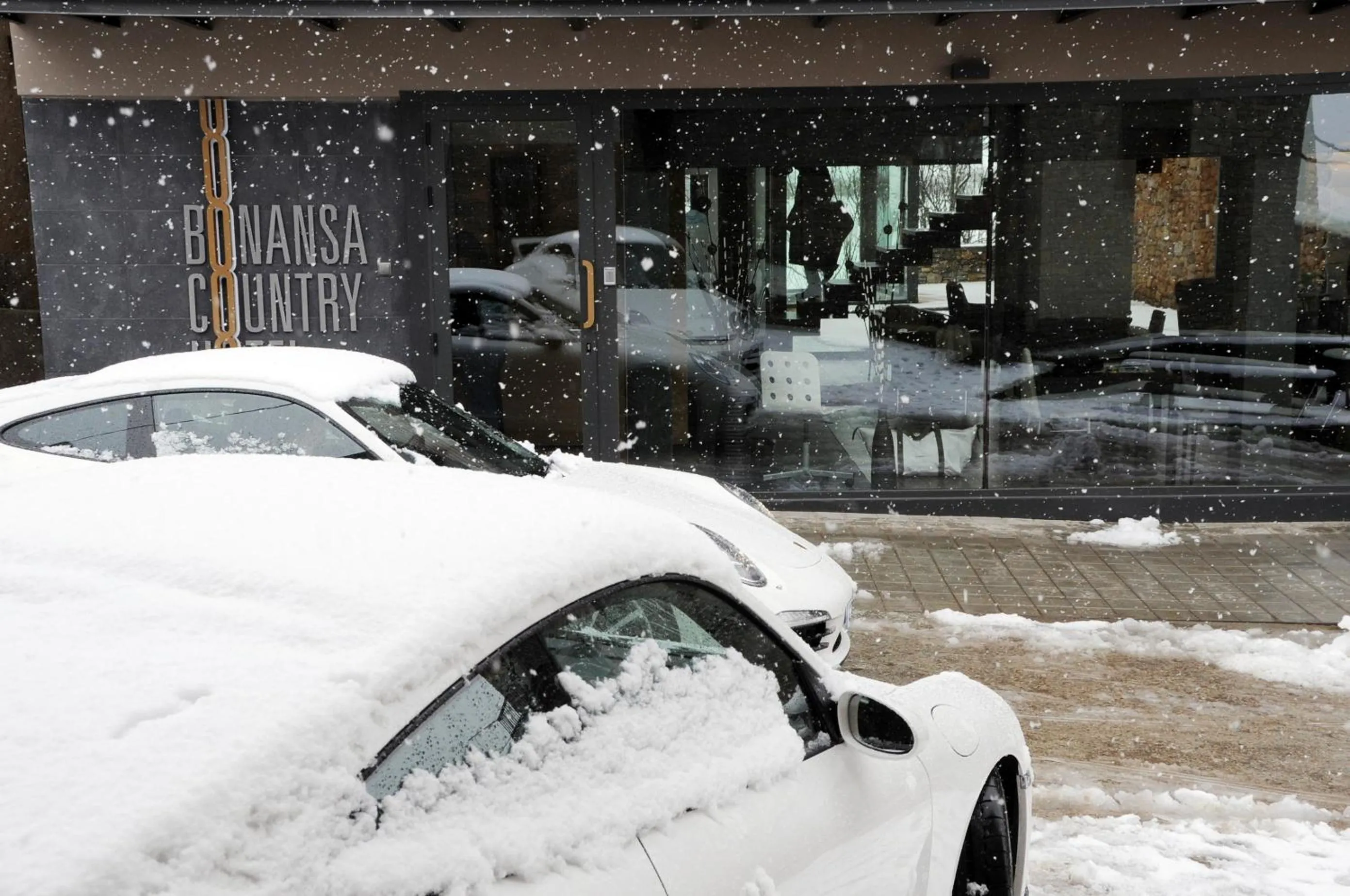 Winter in Bonansa Country Hotel