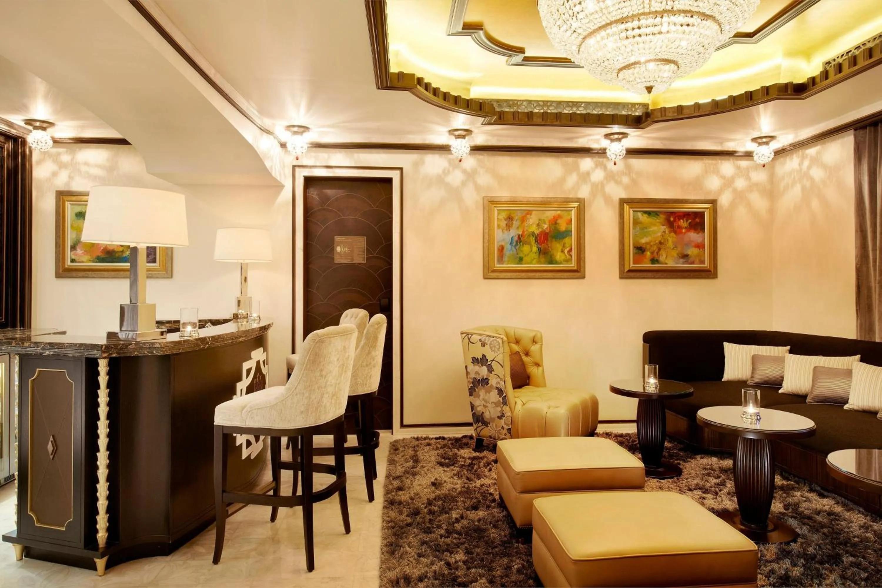 Lounge or bar in The St. Regis Abu Dhabi