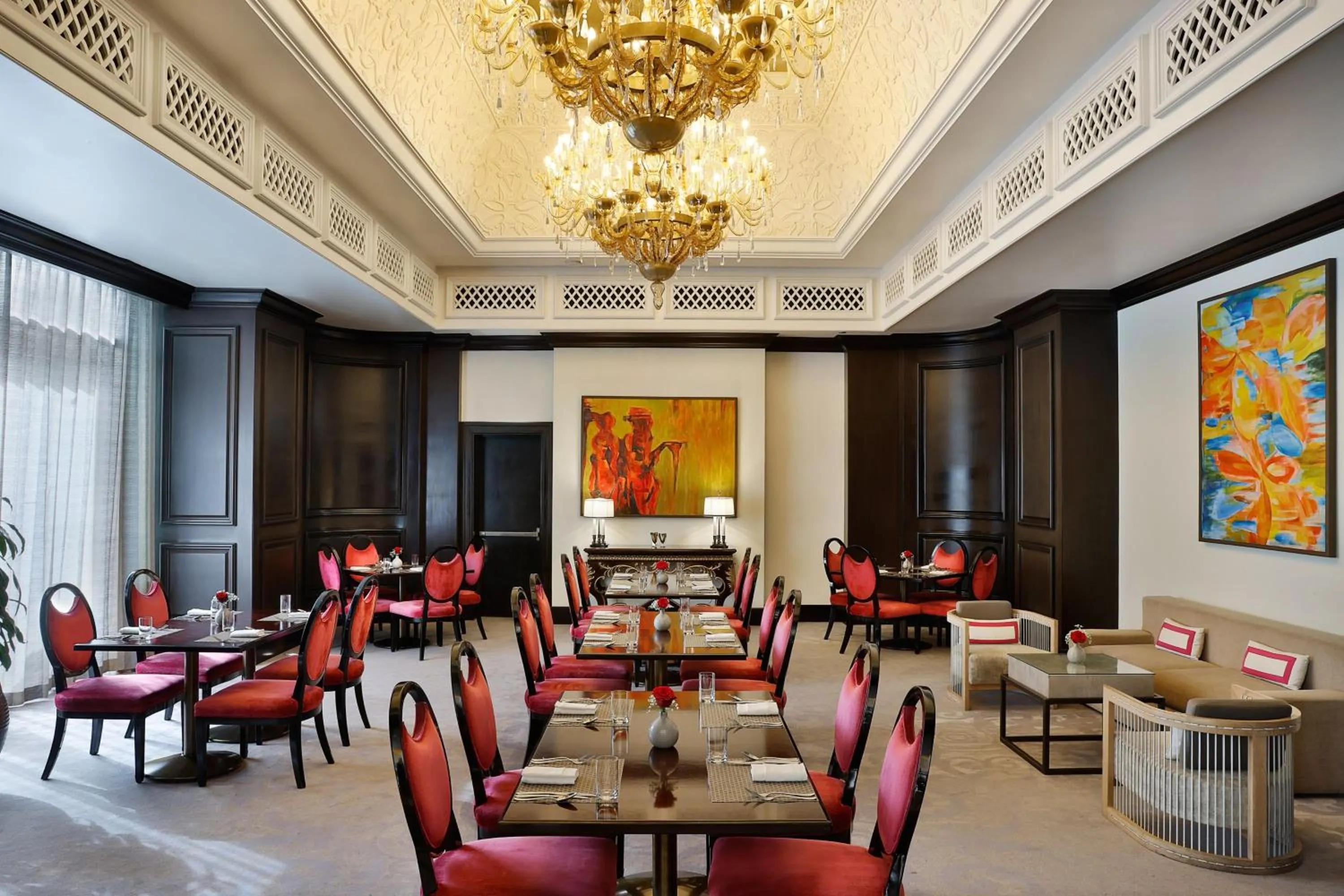Restaurant/places to eat in The St. Regis Abu Dhabi