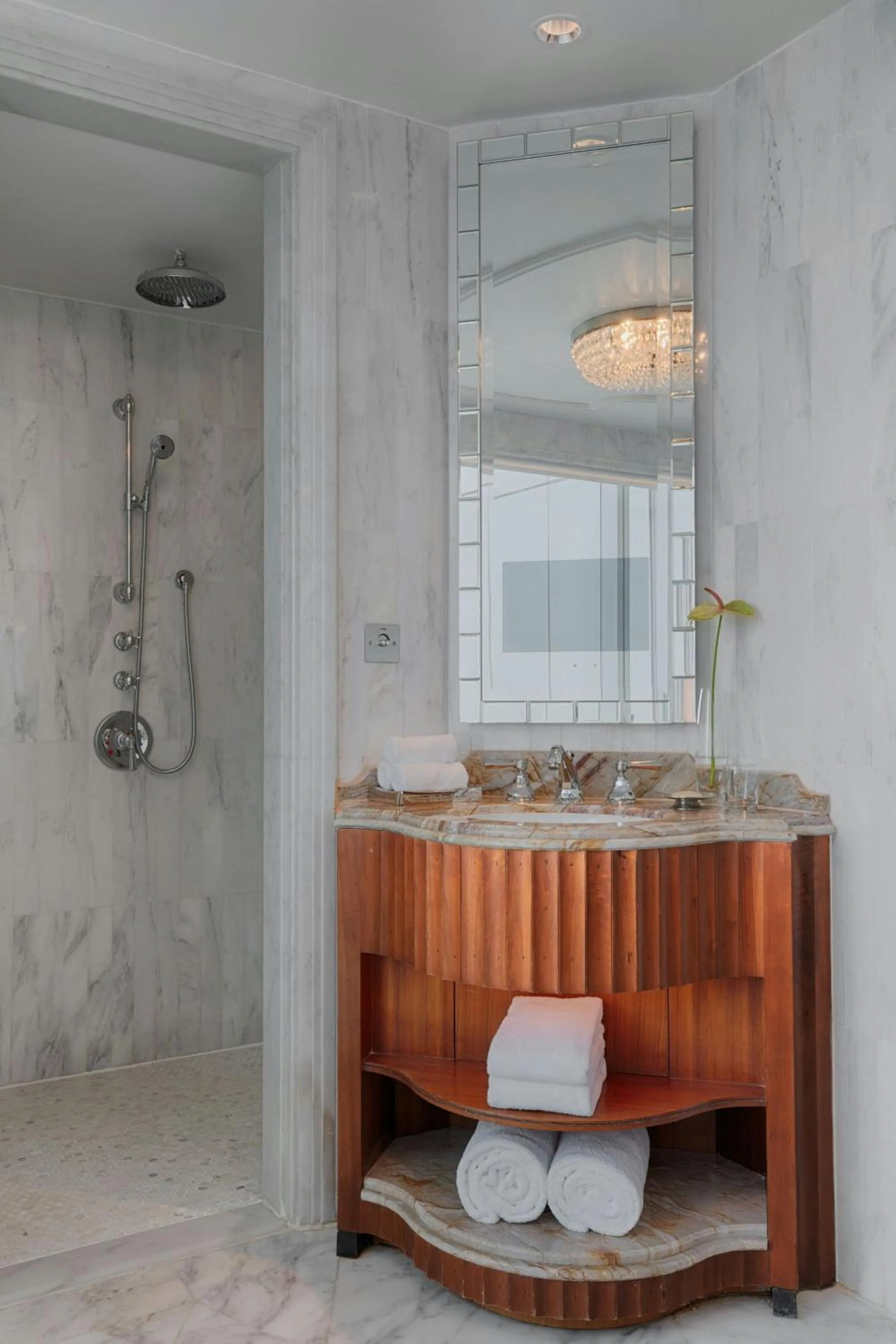 Bathroom in The St. Regis Abu Dhabi