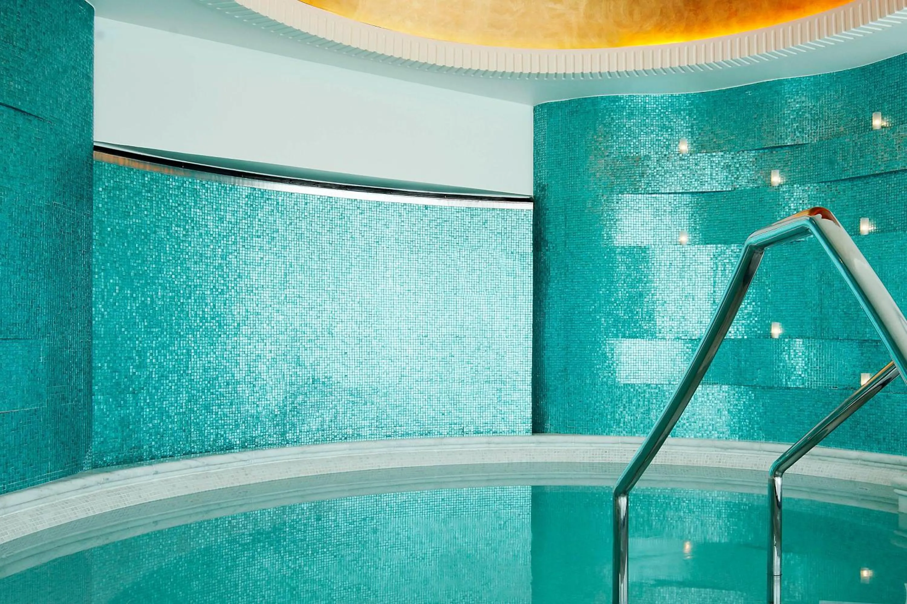 Spa and wellness centre/facilities in The St. Regis Abu Dhabi