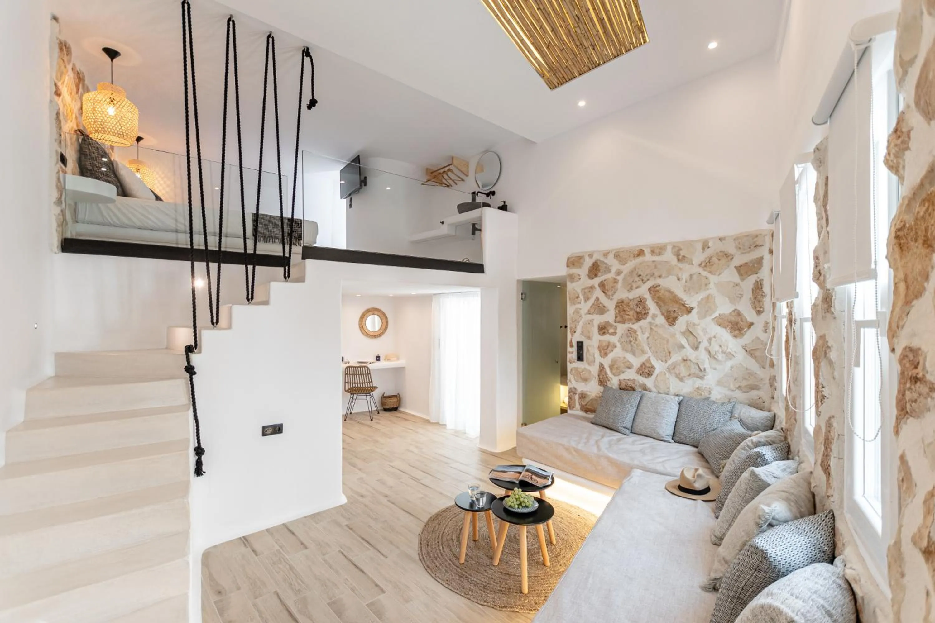 Naxian Spirit Inn