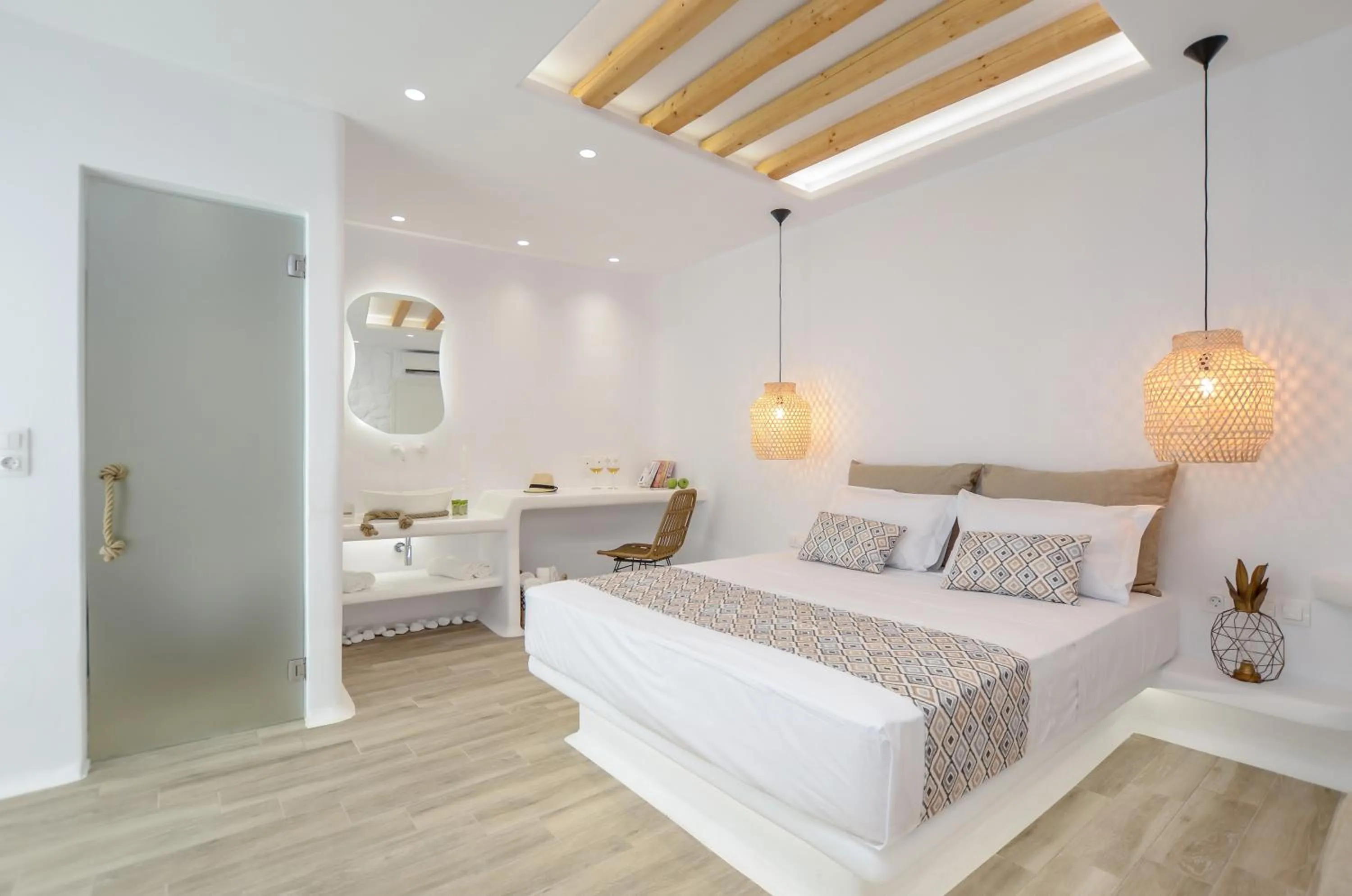 Bed in Naxian Spirit Inn