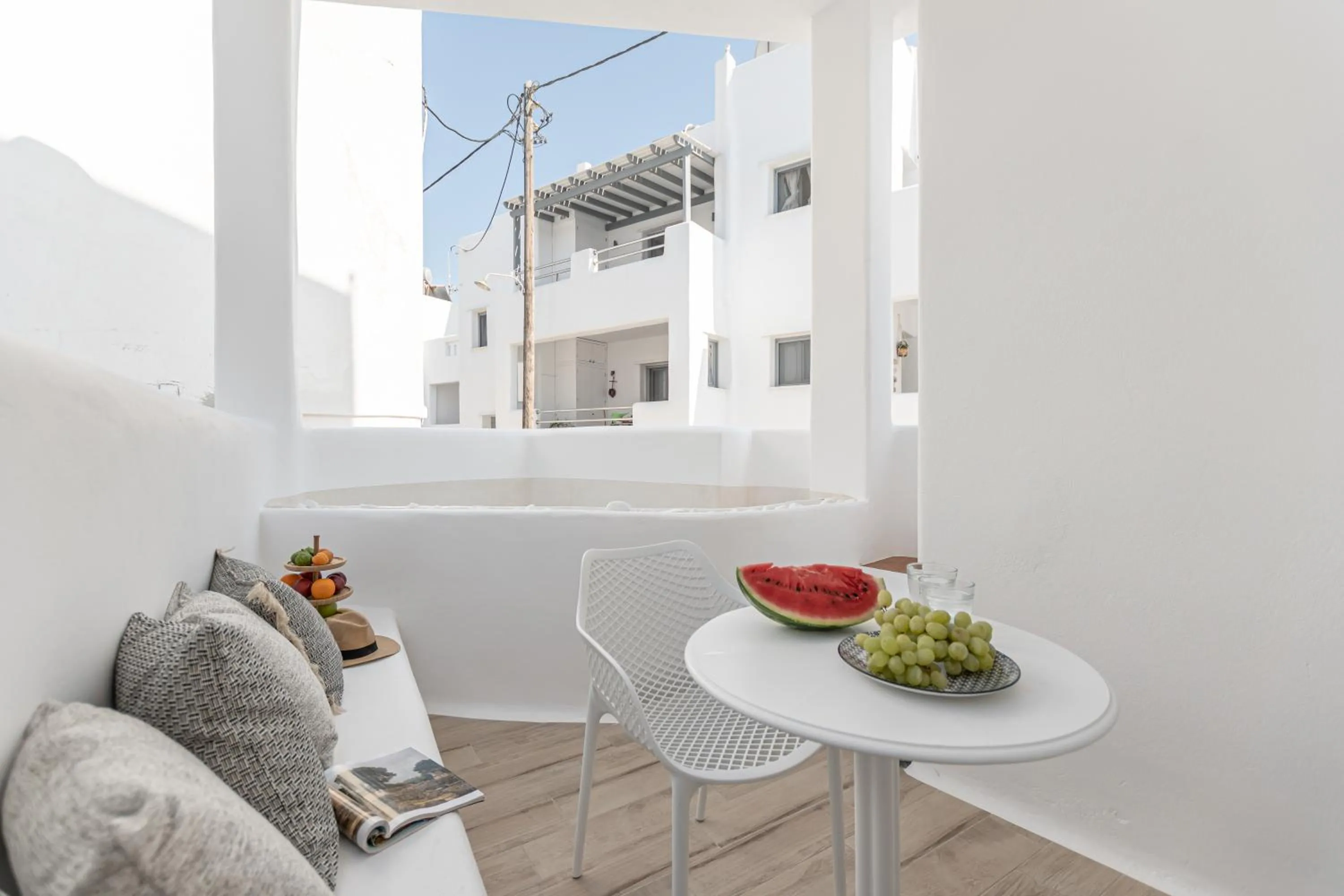 Naxian Spirit Inn