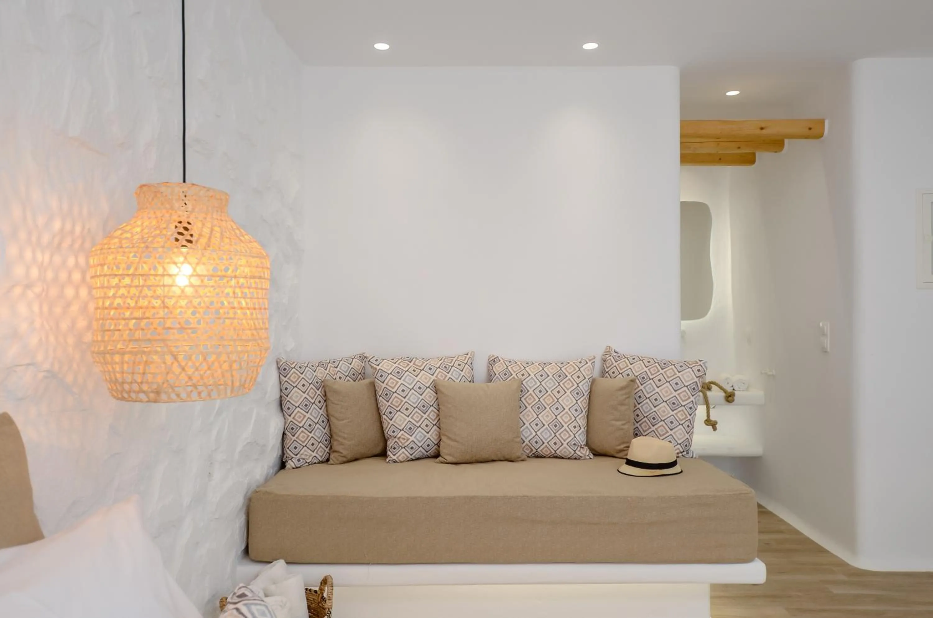 Bed in Naxian Spirit Inn