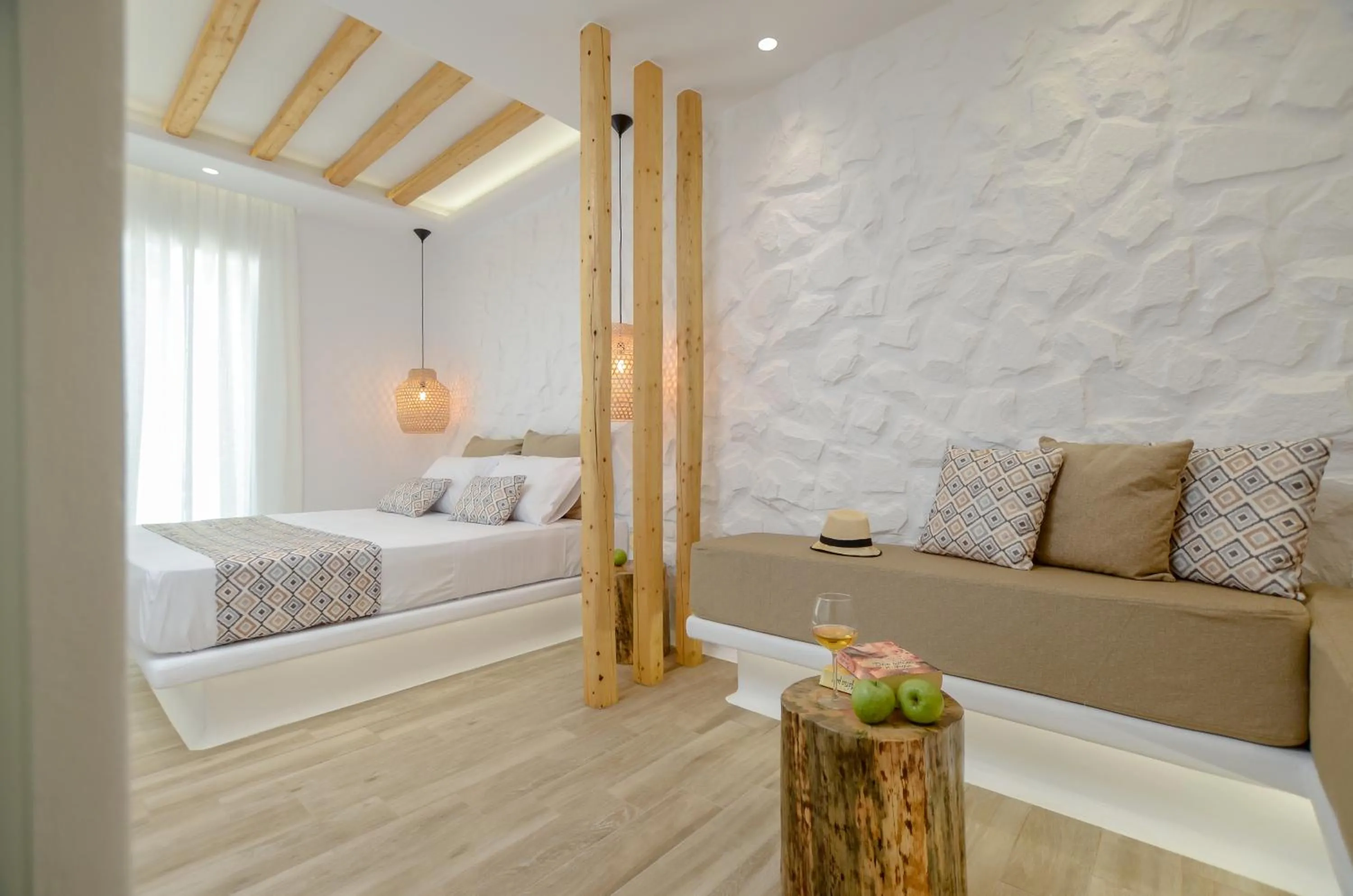 Bed in Naxian Spirit Inn