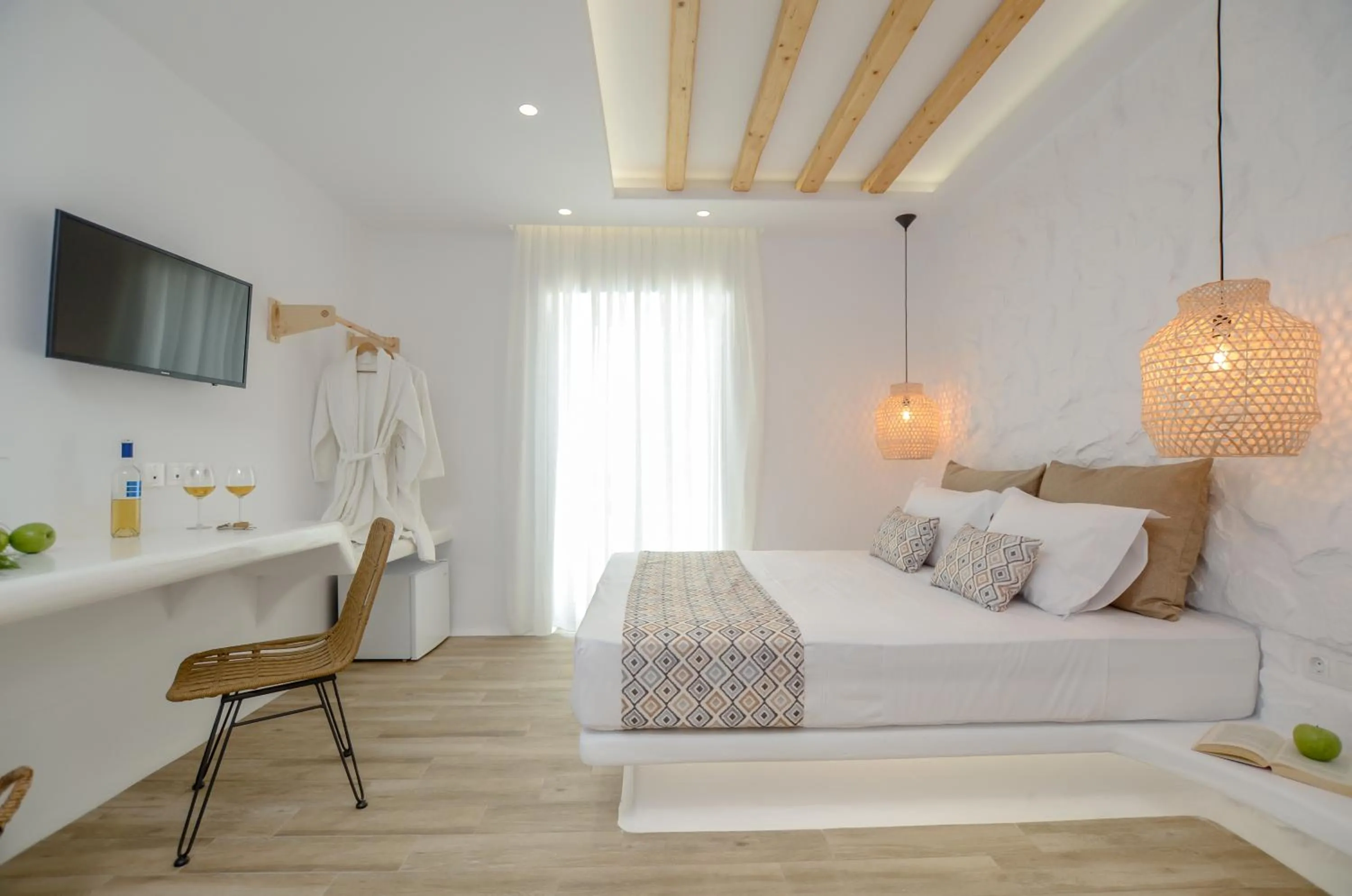 Bed in Naxian Spirit Inn