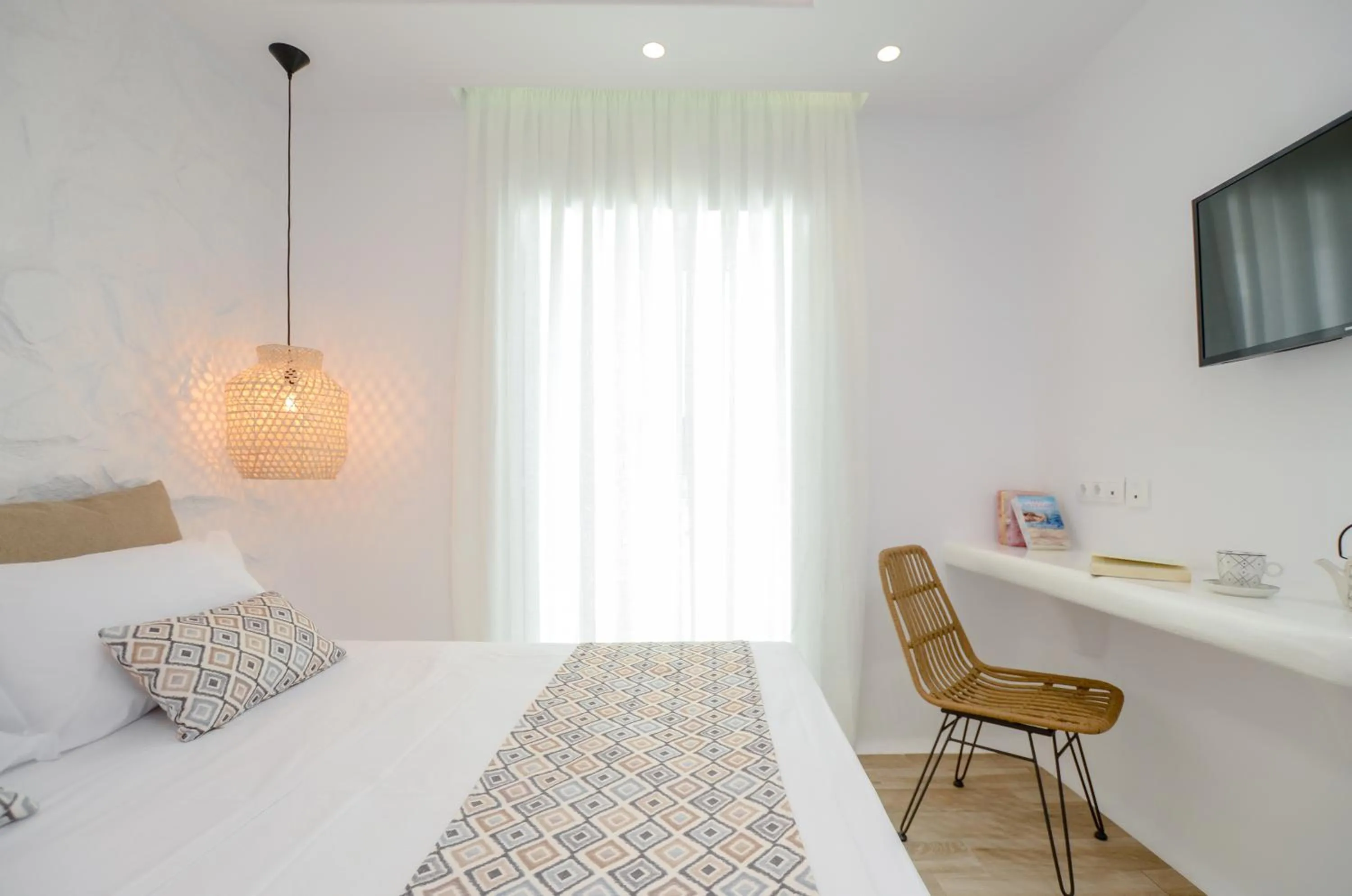 Bed in Naxian Spirit Inn