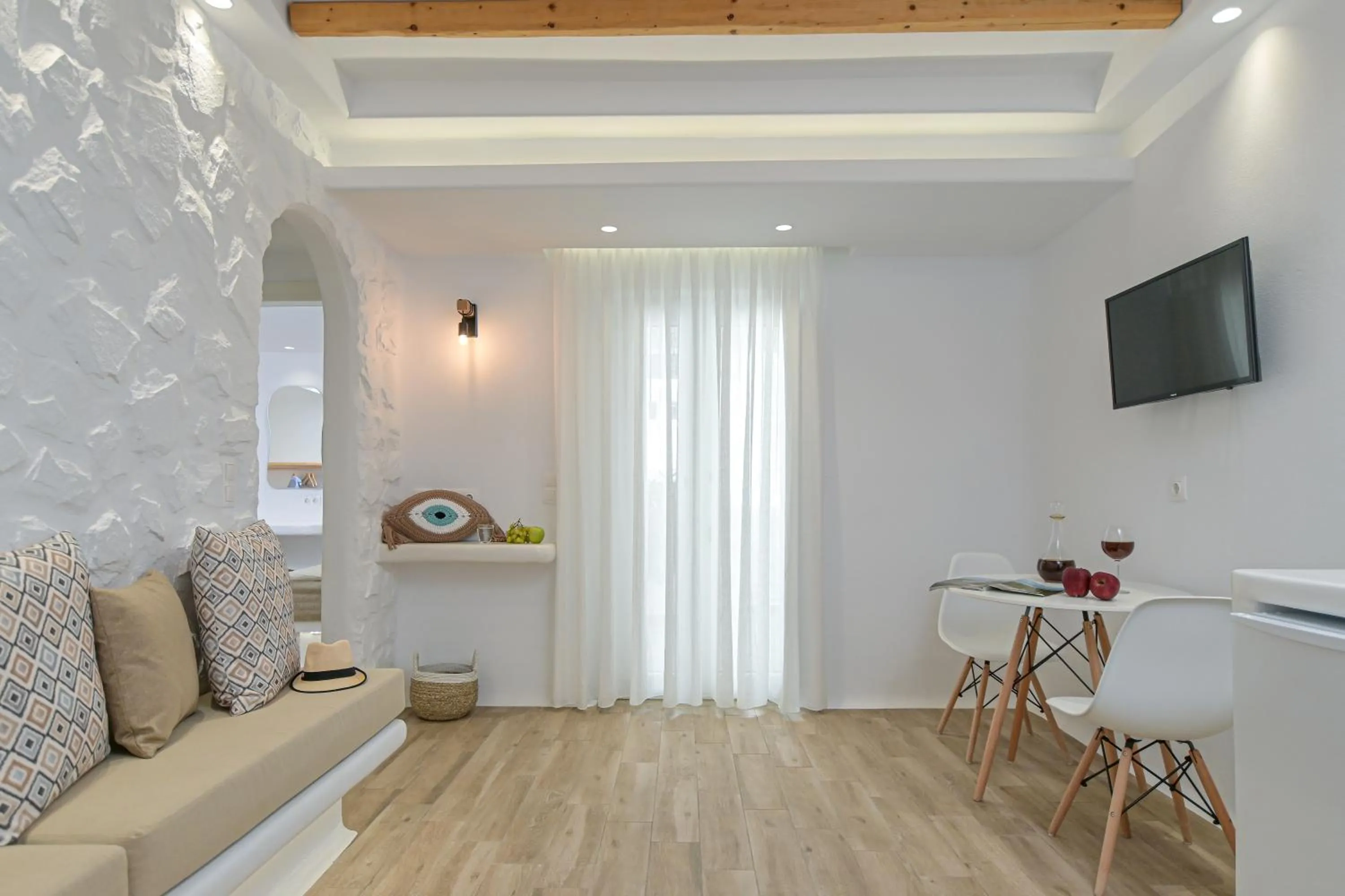 Naxian Spirit Inn