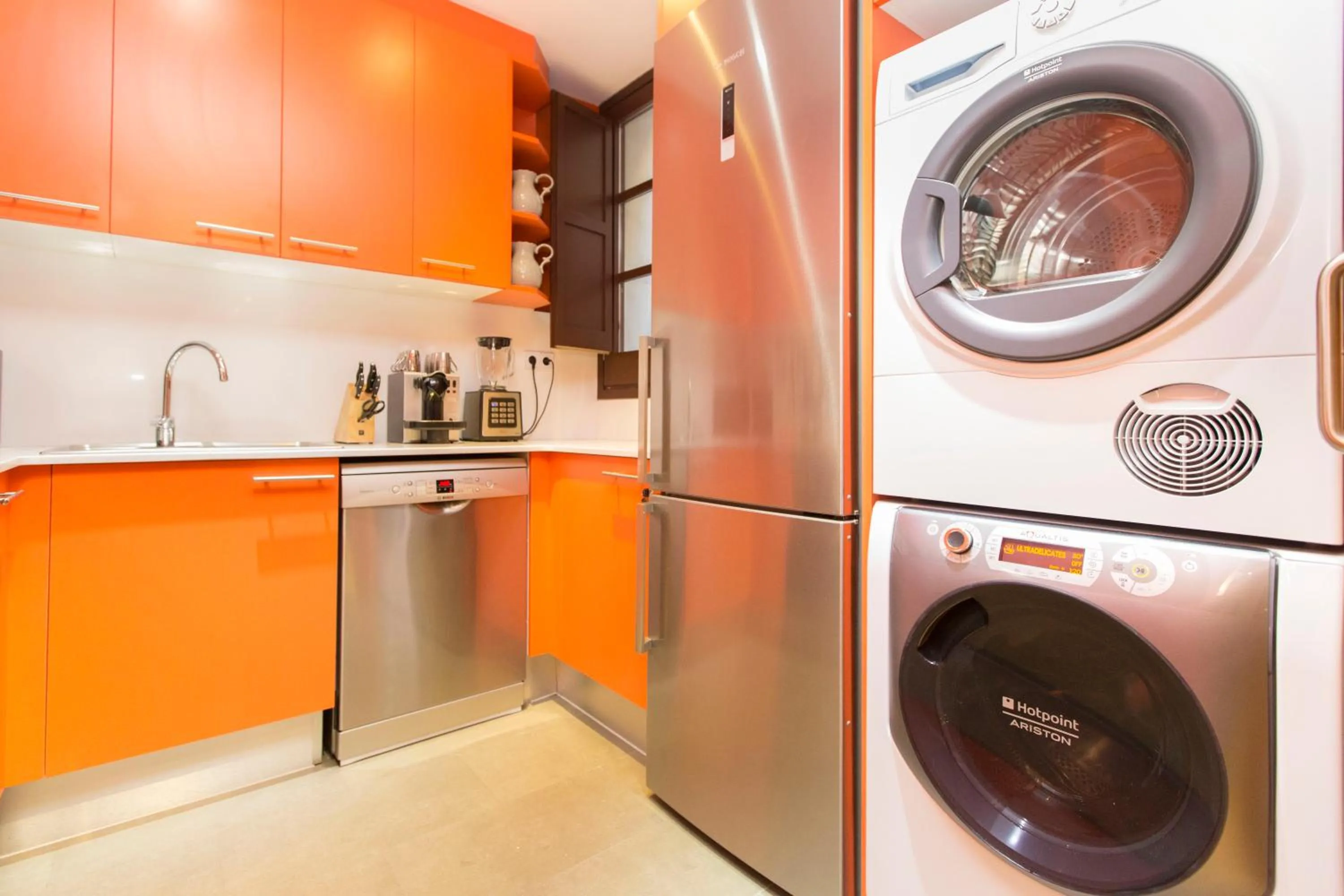 Kitchen or kitchenette in Lux Apartments Barcelona