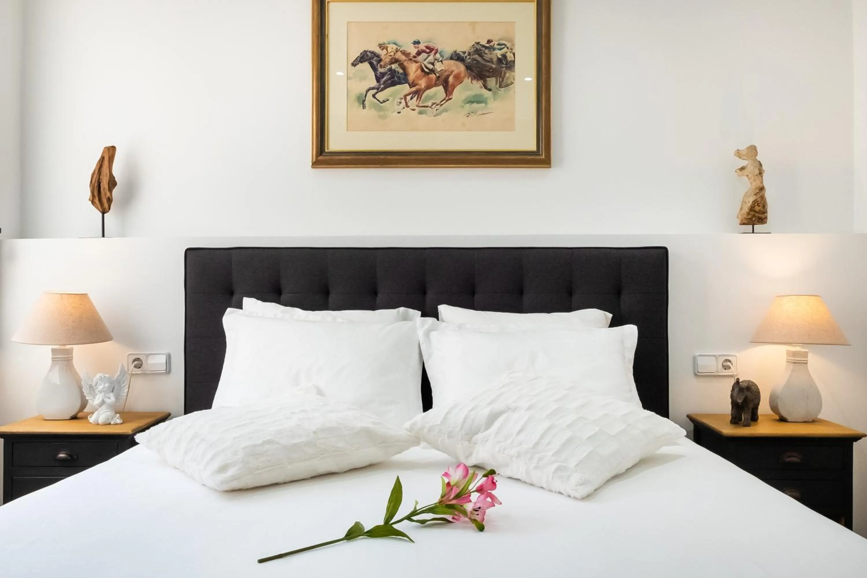 Bedroom, Bed in Lux Apartments Barcelona