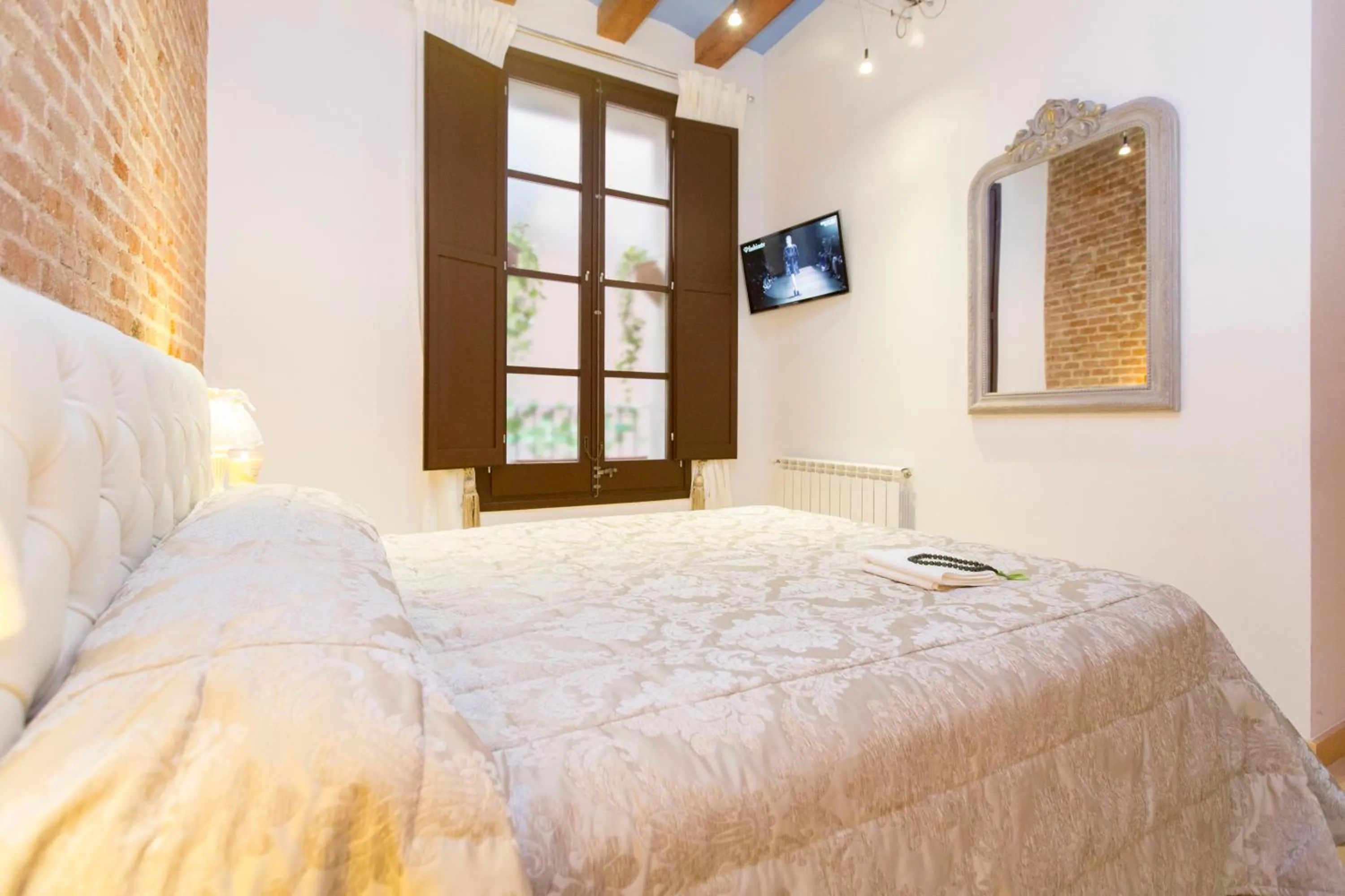 Bedroom, Bed in Lux Apartments Barcelona