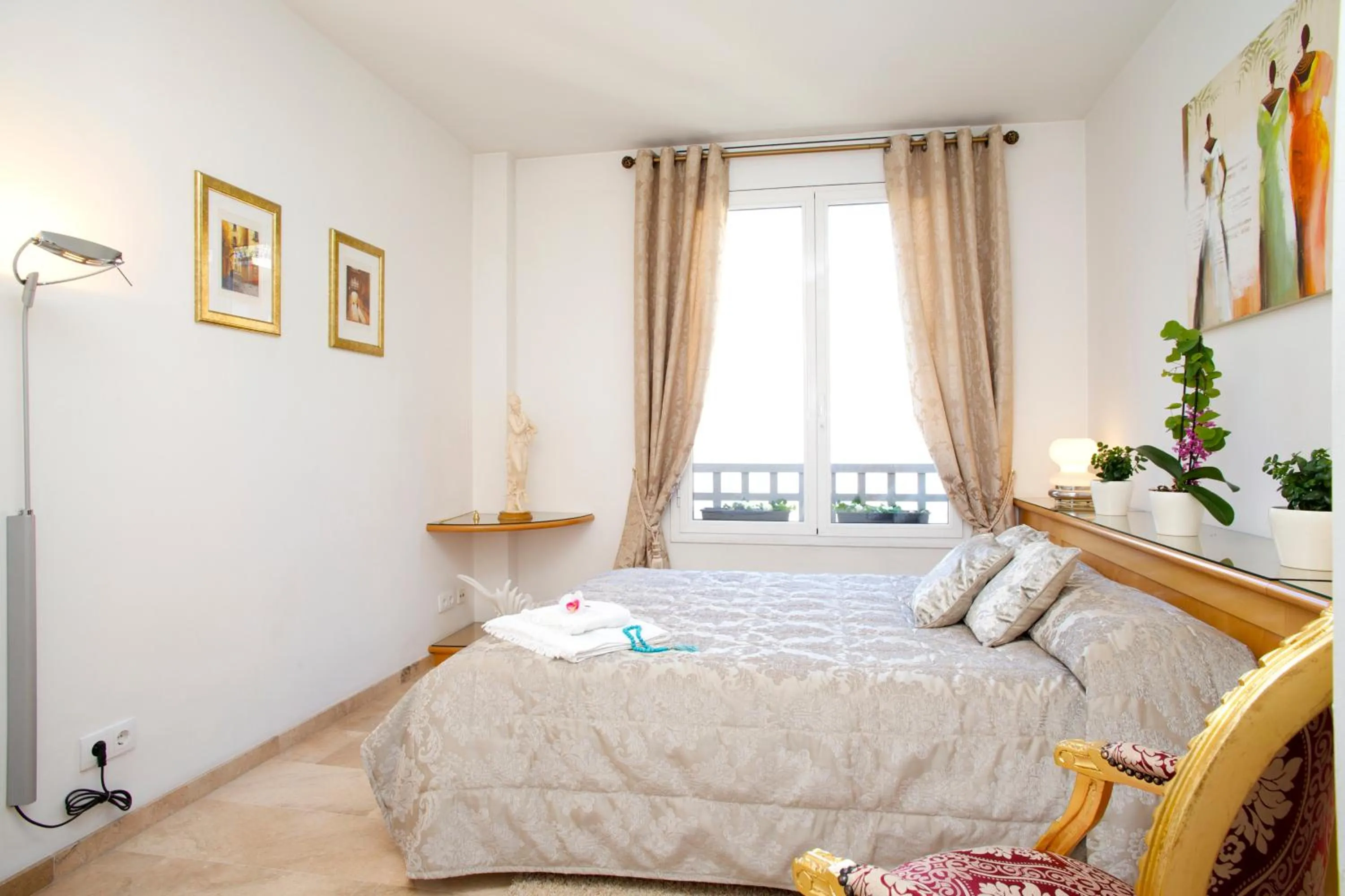 Bed in Lux Apartments Barcelona